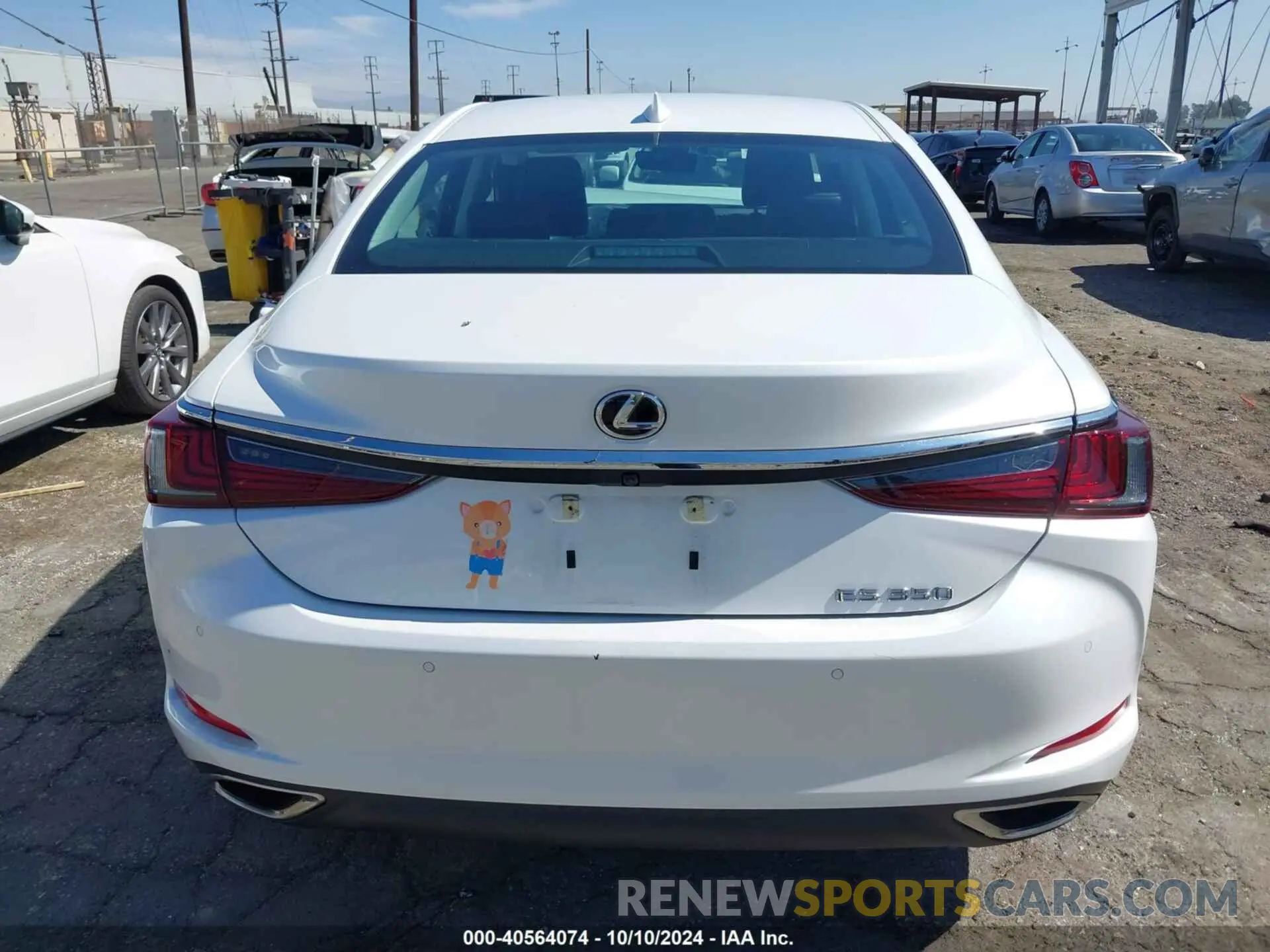 16 Photograph of a damaged car 58ADZ1B18PU153302 LEXUS ES 2023
