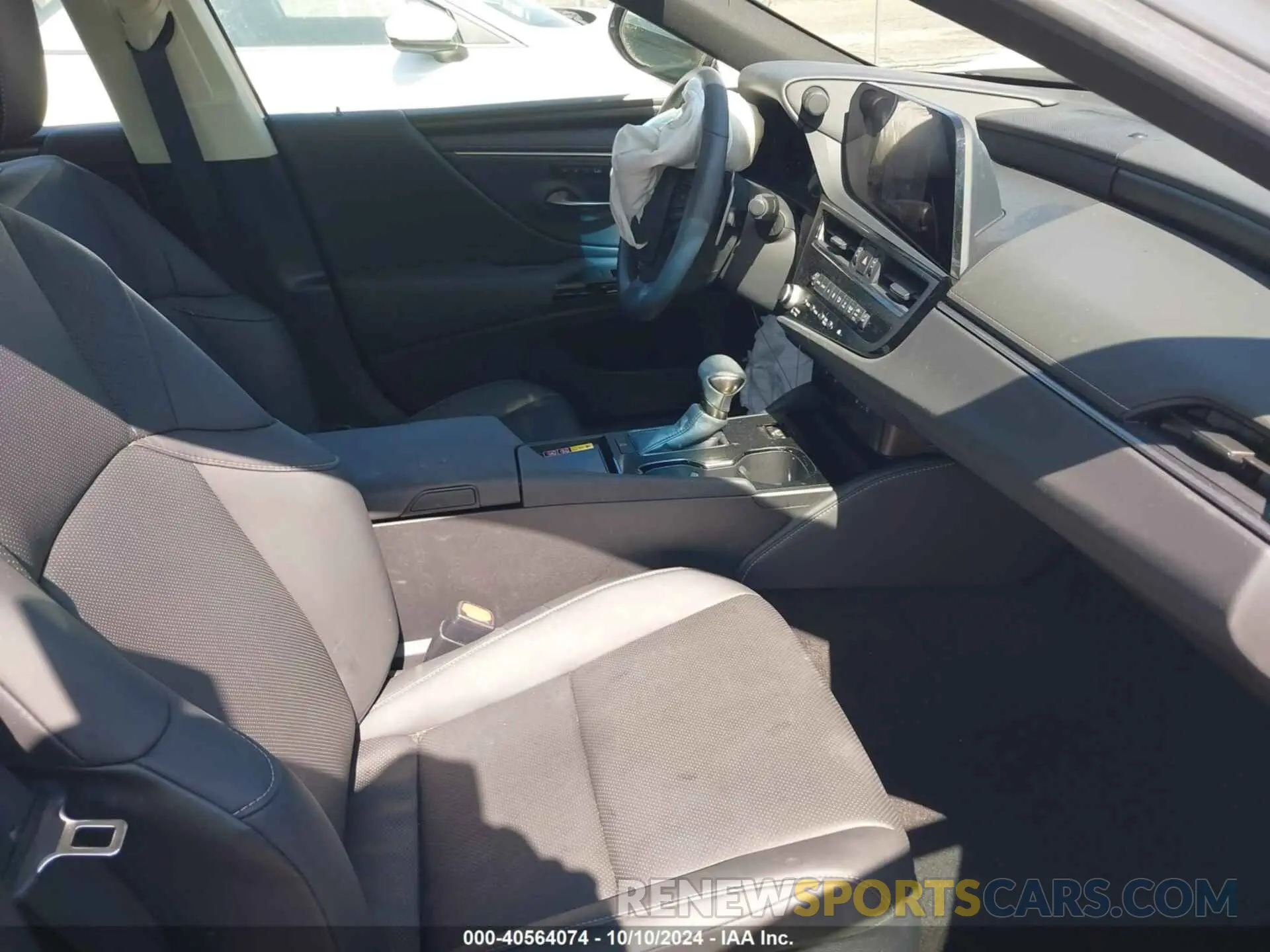 5 Photograph of a damaged car 58ADZ1B18PU153302 LEXUS ES 2023