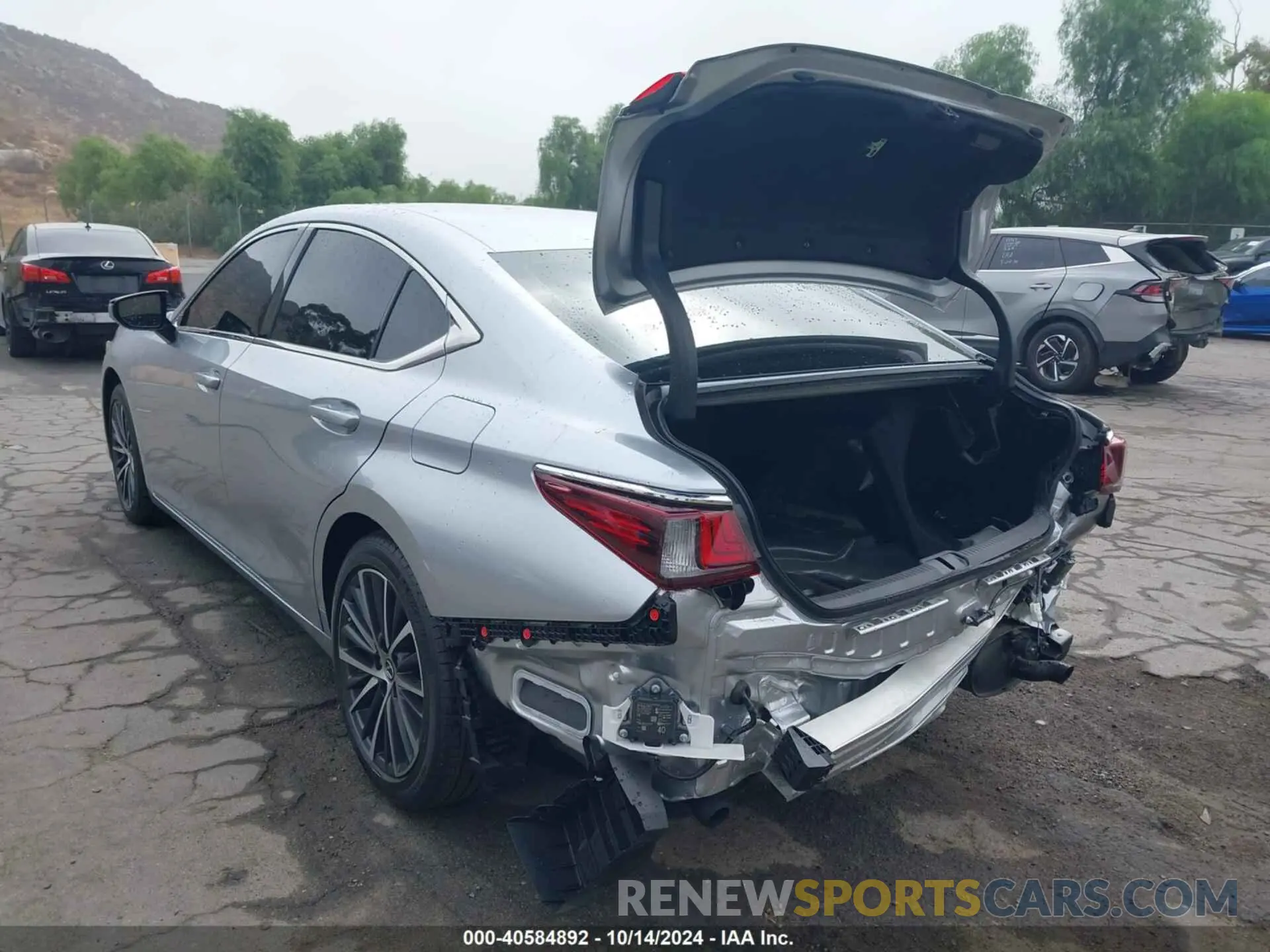 3 Photograph of a damaged car 58ADZ1B11RU173667 LEXUS ES 2024
