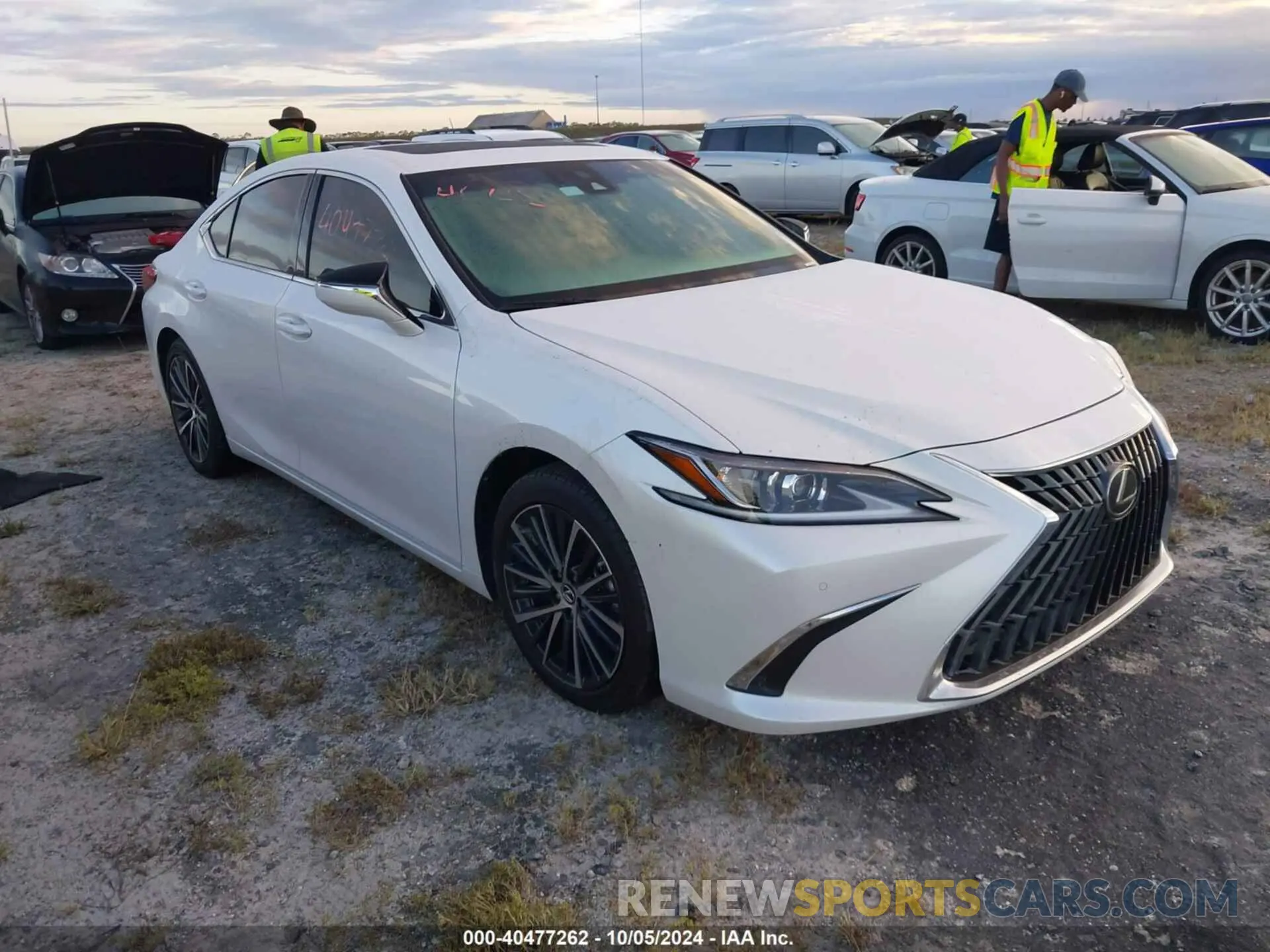 1 Photograph of a damaged car 58ADZ1B19RU173576 LEXUS ES 2024