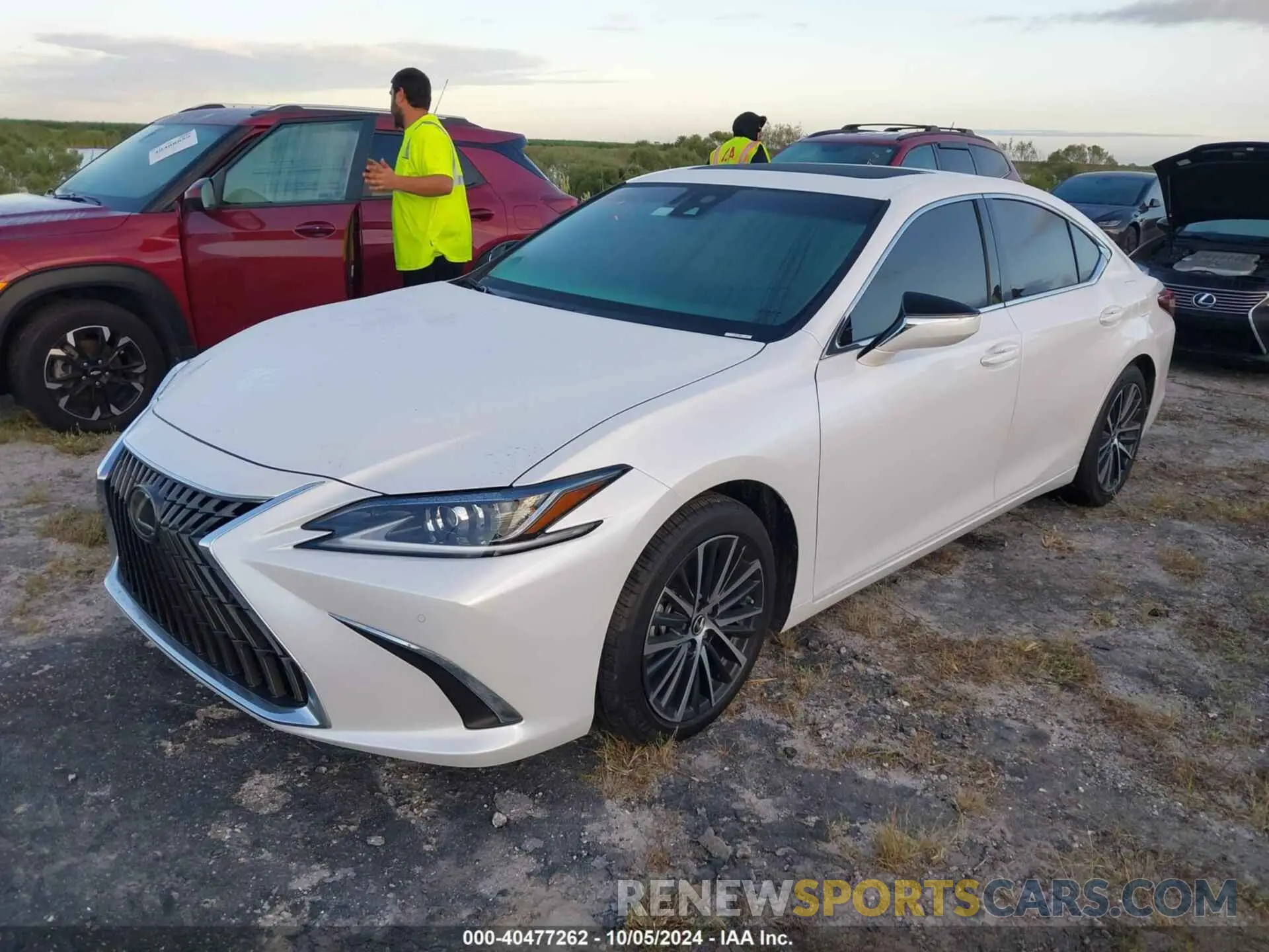 2 Photograph of a damaged car 58ADZ1B19RU173576 LEXUS ES 2024