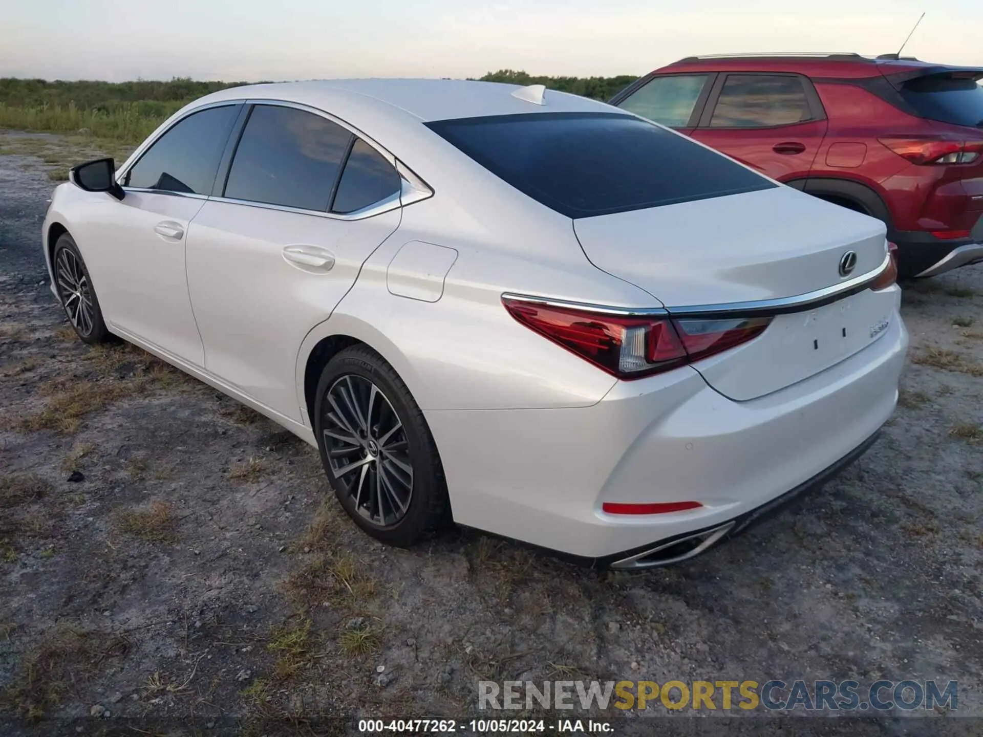3 Photograph of a damaged car 58ADZ1B19RU173576 LEXUS ES 2024