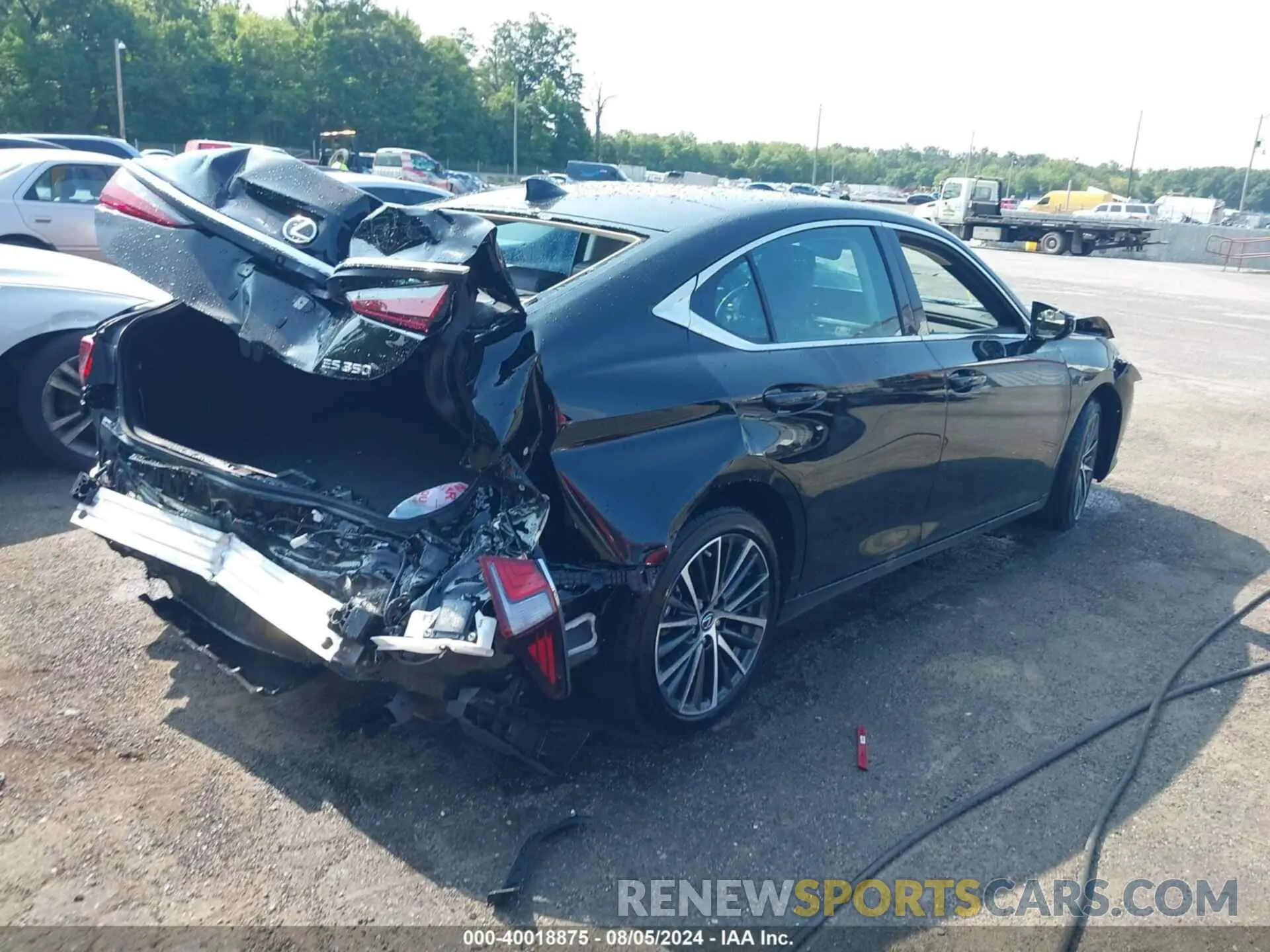 4 Photograph of a damaged car 58ADZ1B1XRU170525 LEXUS ES 2024
