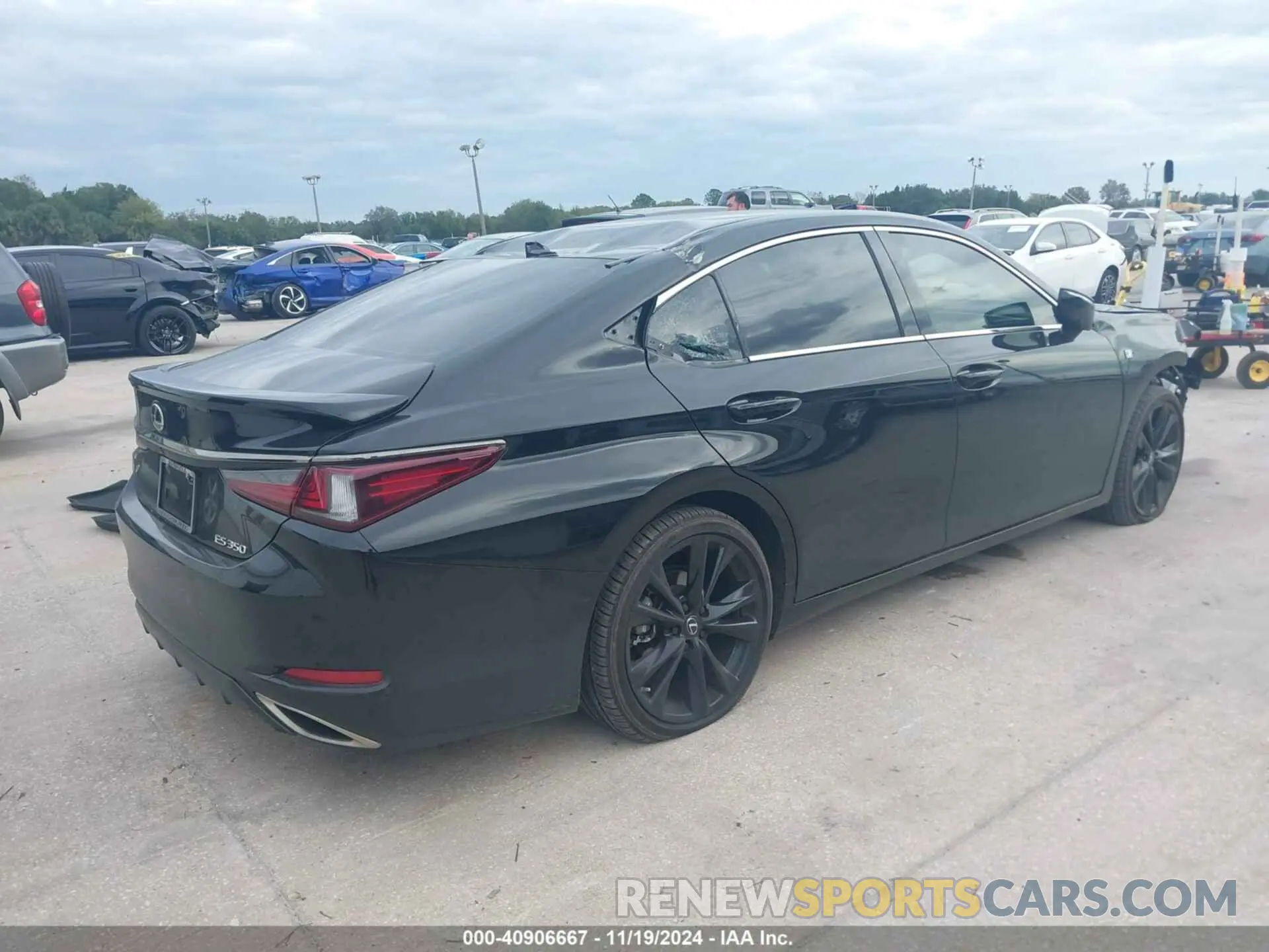 4 Photograph of a damaged car 58AJZ1B19RU167067 LEXUS ES 2024