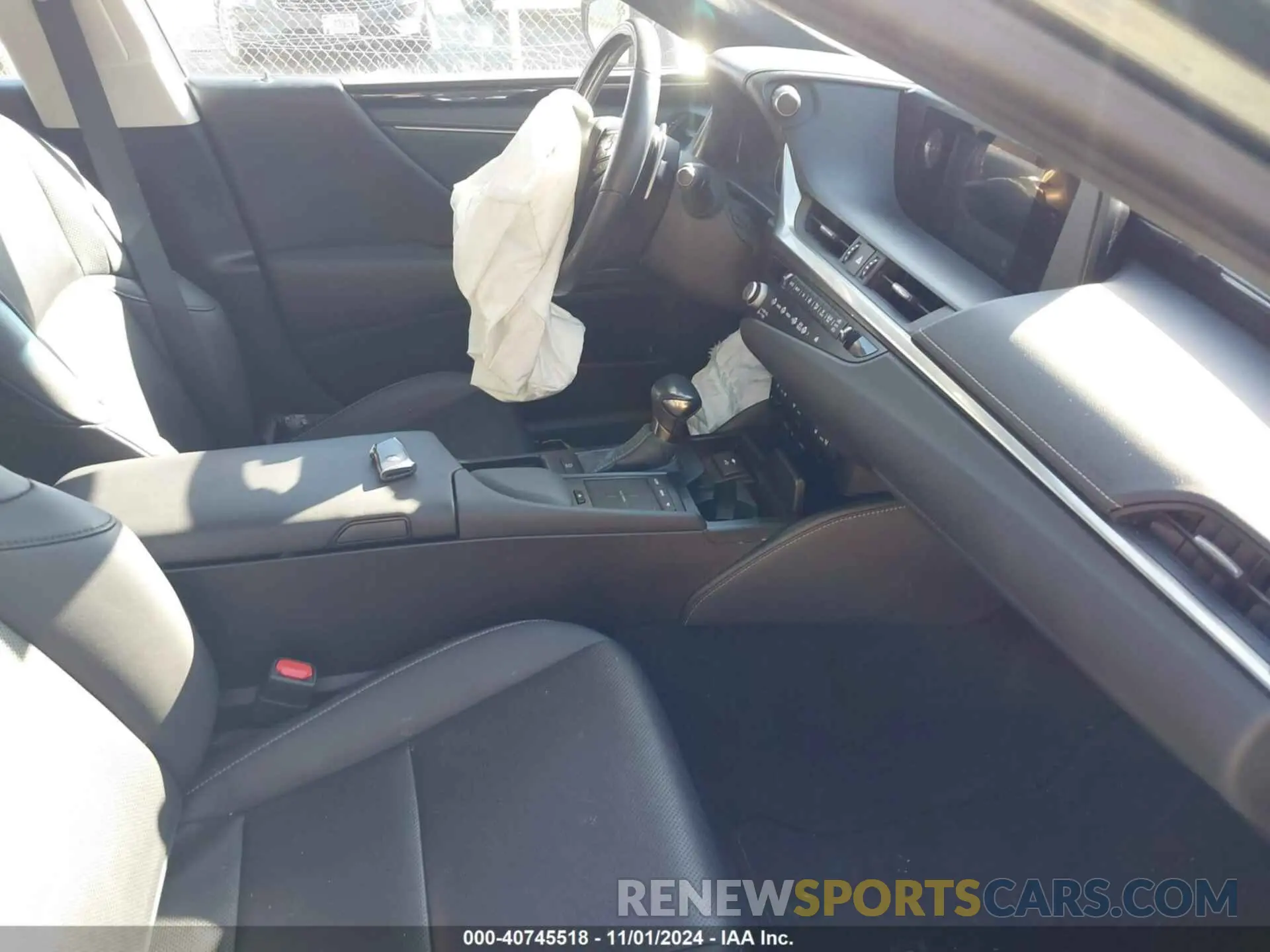 5 Photograph of a damaged car 58AD11D10MU005032 LEXUS ES 250 2021