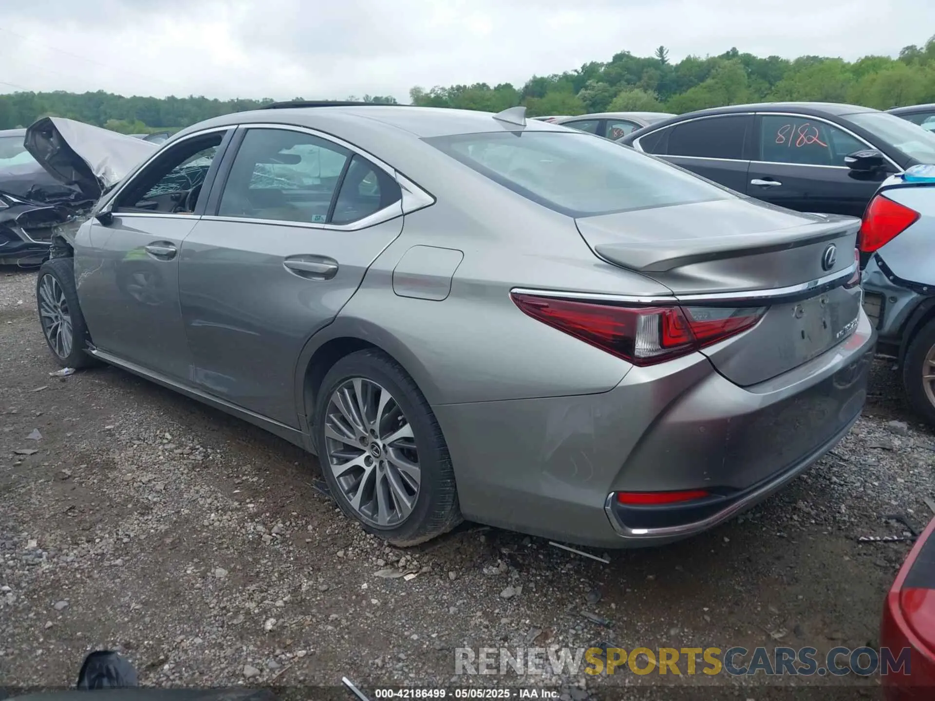 3 Photograph of a damaged car 58AD11D11MU002155 LEXUS ES 250 2021