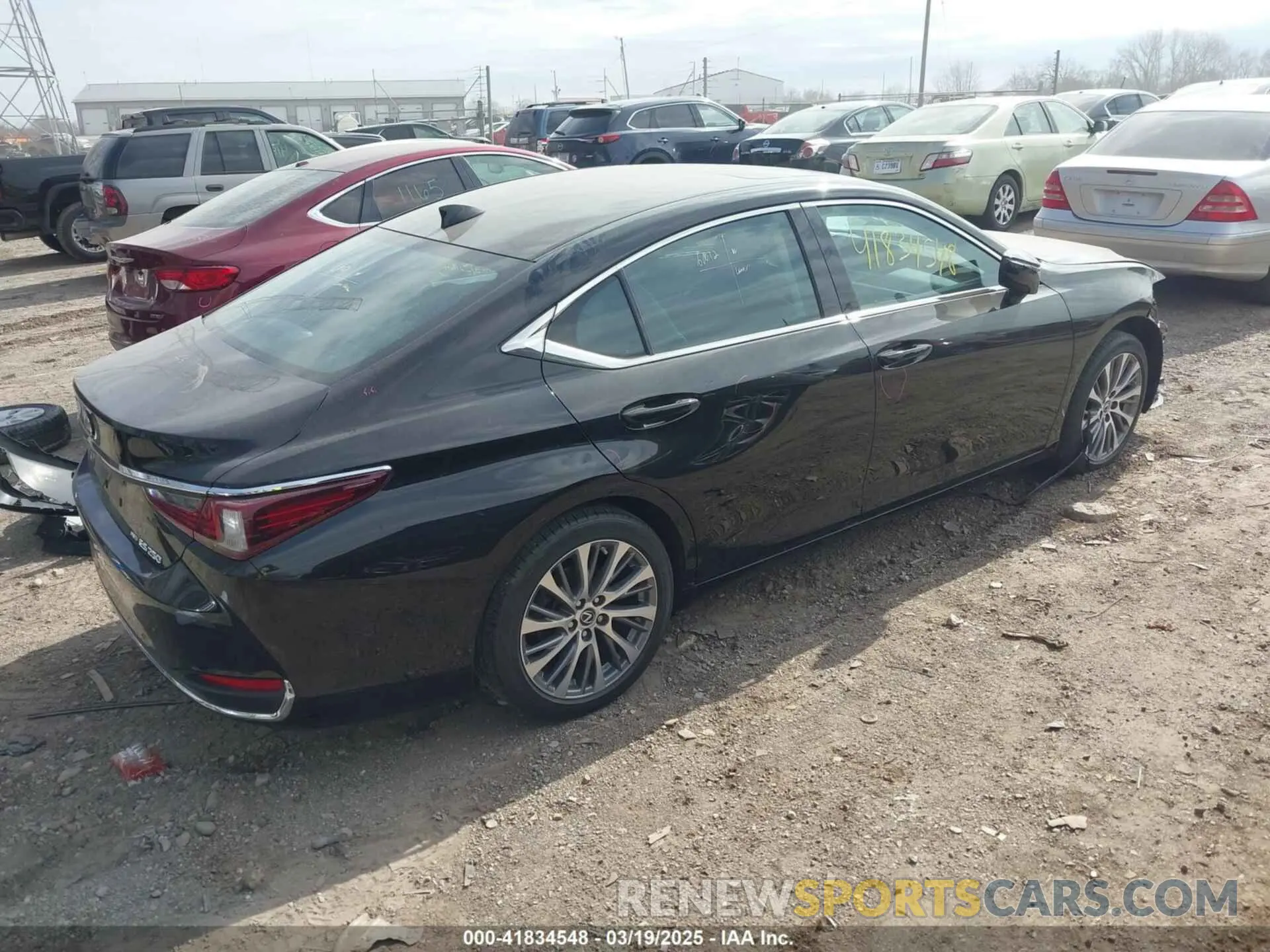 4 Photograph of a damaged car 58AD11D11MU007601 LEXUS ES 250 2021