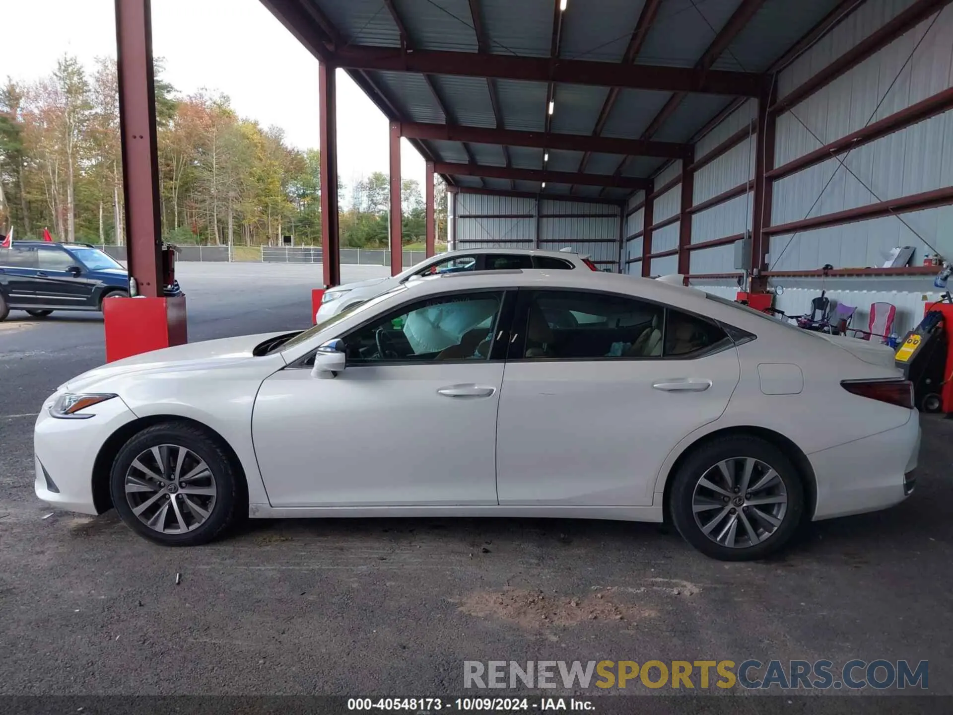 14 Photograph of a damaged car 58AD11D17MU001785 LEXUS ES 250 2021