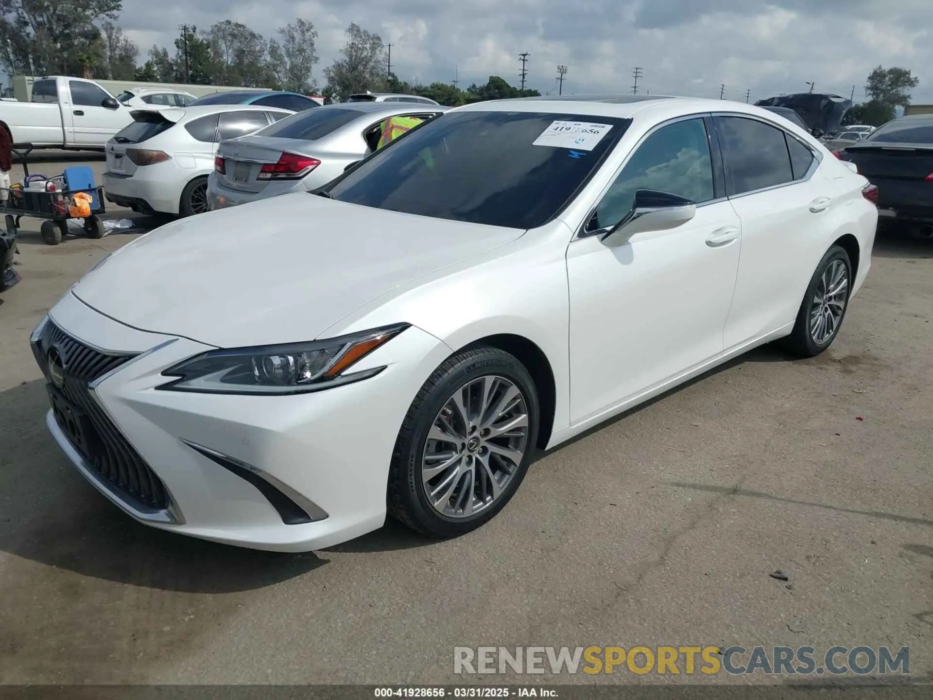 2 Photograph of a damaged car 58AD11D18MU006266 LEXUS ES 250 2021