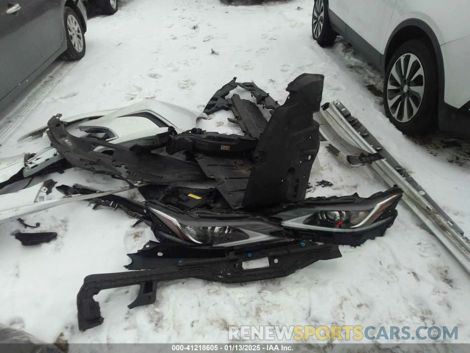 12 Photograph of a damaged car 58AD11D13NU009805 LEXUS ES 250 2022