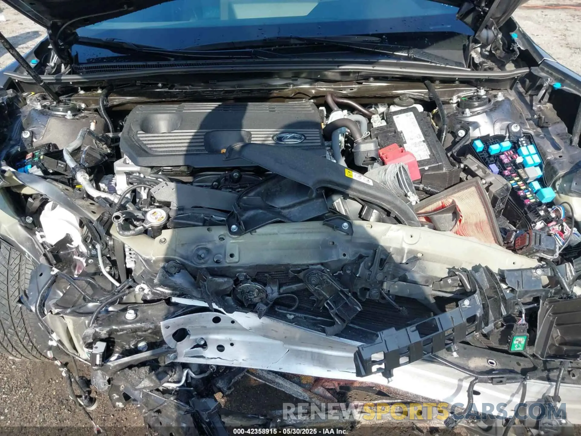 10 Photograph of a damaged car 58AD11D16PU011969 LEXUS ES 250 2023