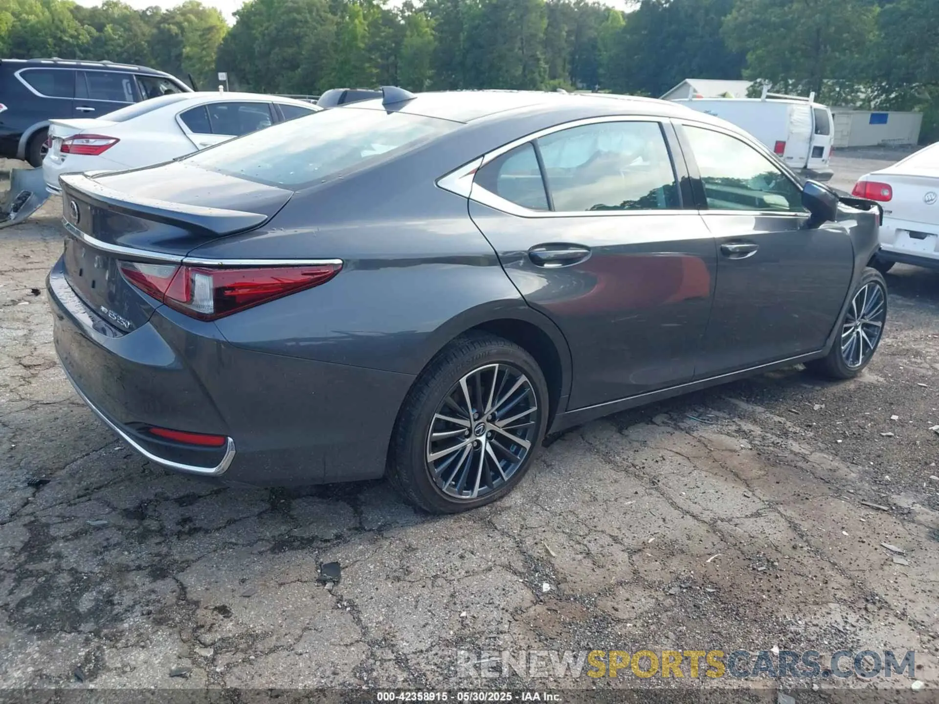 4 Photograph of a damaged car 58AD11D16PU011969 LEXUS ES 250 2023