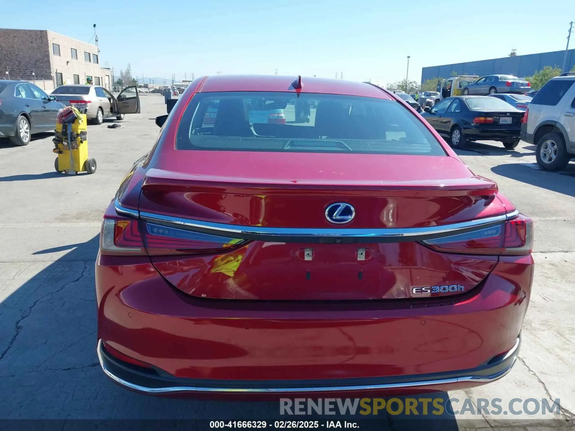 16 Photograph of a damaged car 58AB21B13KU001903 LEXUS ES 300H 2019