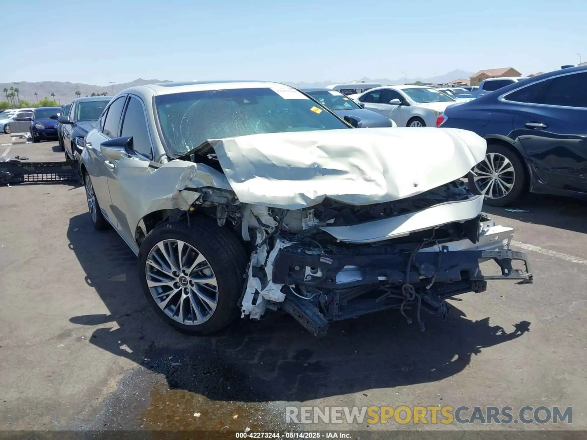 6 Photograph of a damaged car 58AB21B15KU002342 LEXUS ES 300H 2019