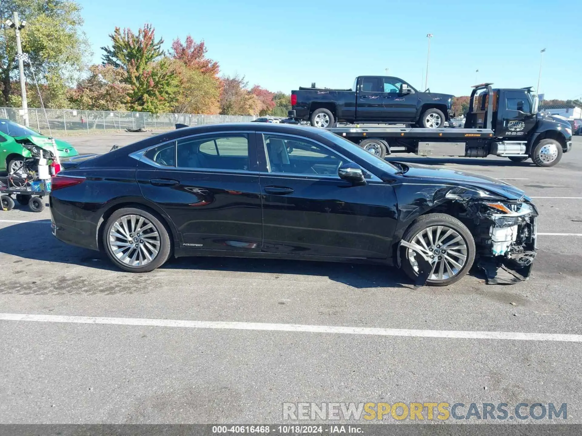 14 Photograph of a damaged car JTHB21B11K2028538 LEXUS ES 300H 2019