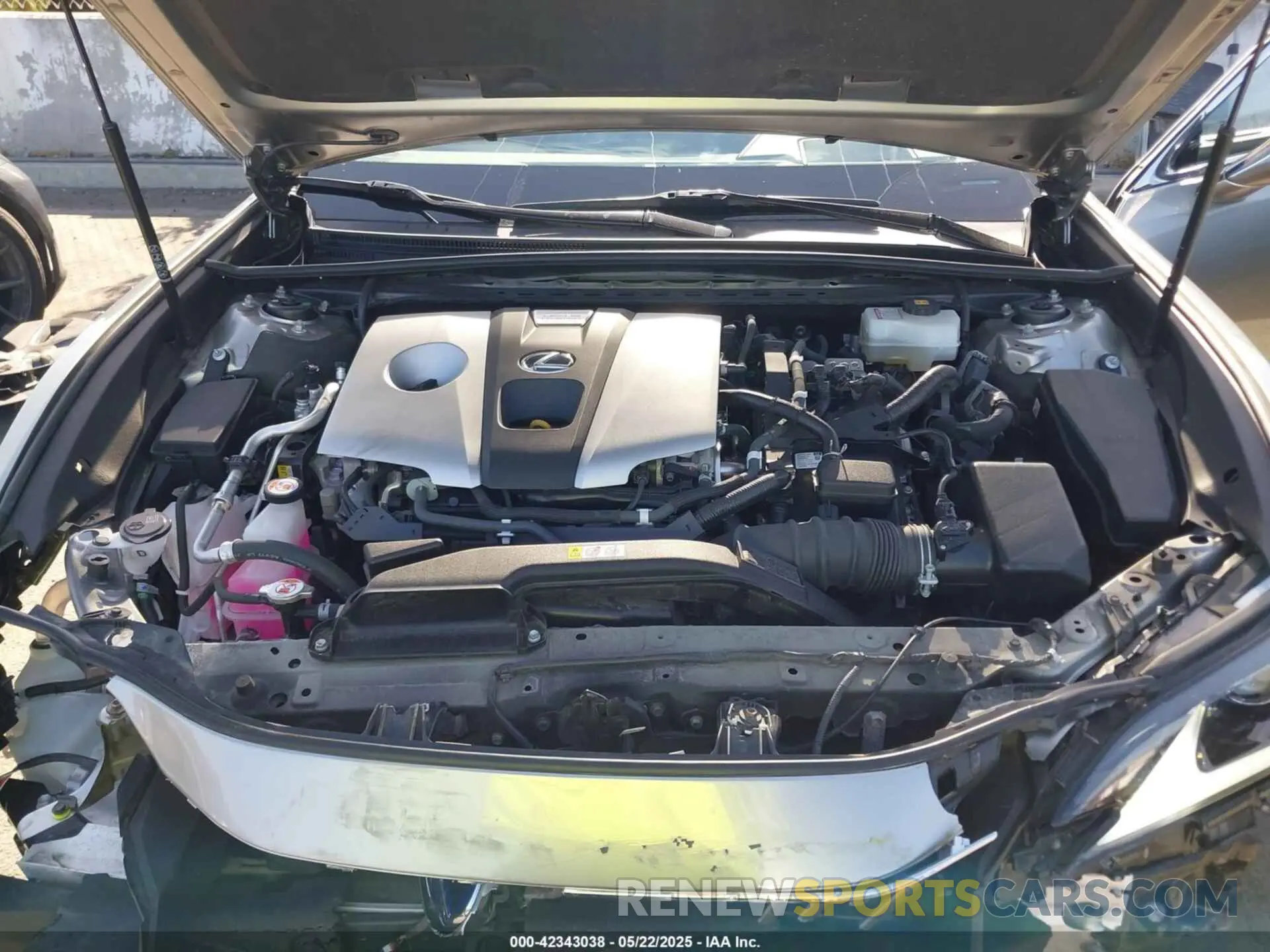 10 Photograph of a damaged car JTHB21B15K2031457 LEXUS ES 300H 2019