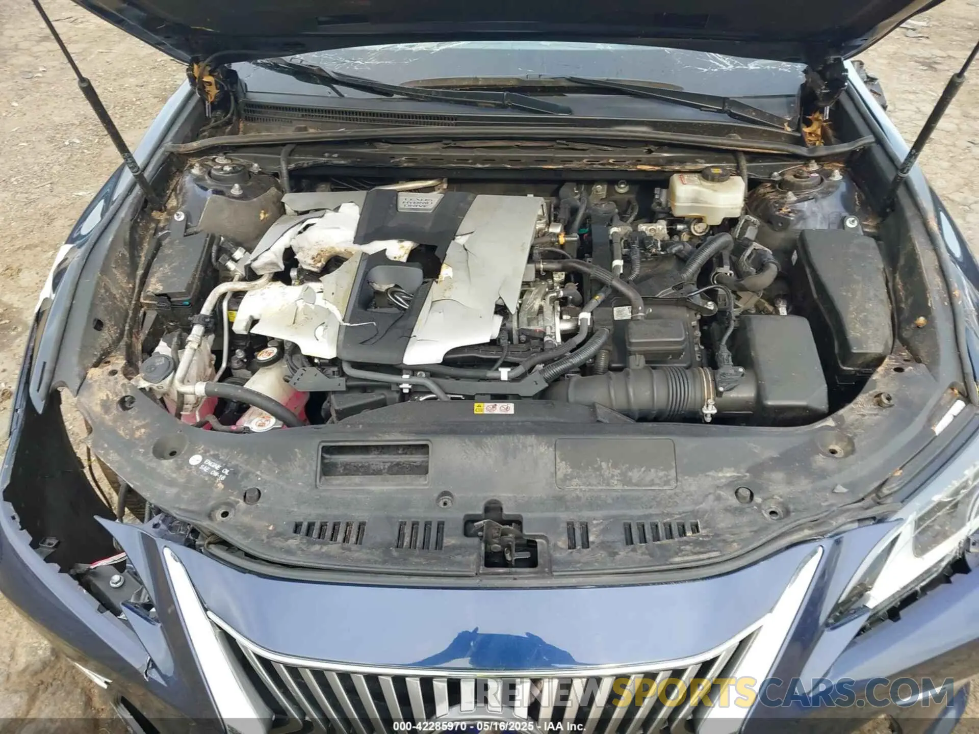 10 Photograph of a damaged car JTHB21B17K2041990 LEXUS ES 300H 2019