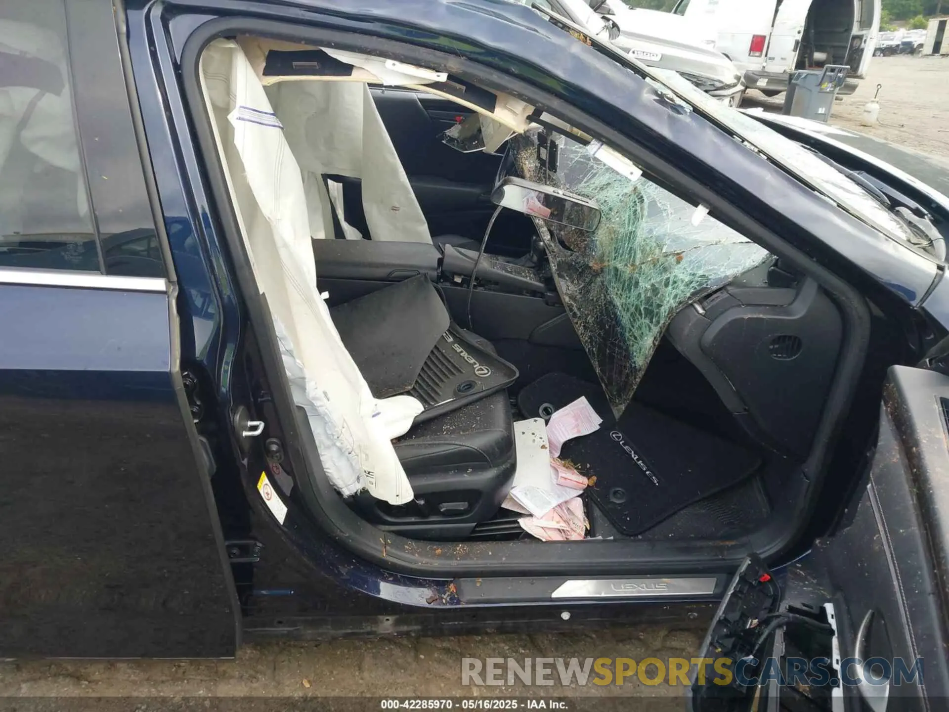 5 Photograph of a damaged car JTHB21B17K2041990 LEXUS ES 300H 2019