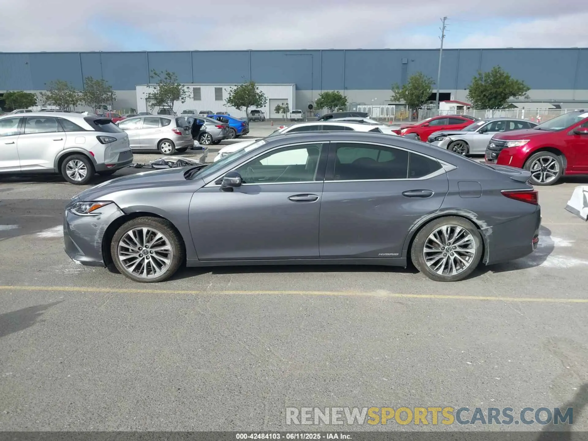14 Photograph of a damaged car JTHB21B19K2022809 LEXUS ES 300H 2019