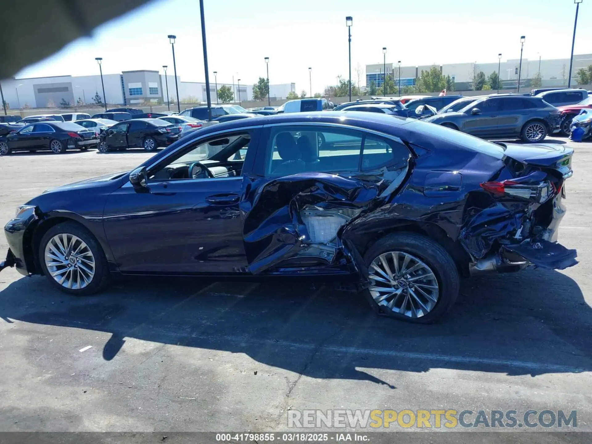 14 Photograph of a damaged car JTHB21B19K2041120 LEXUS ES 300H 2019