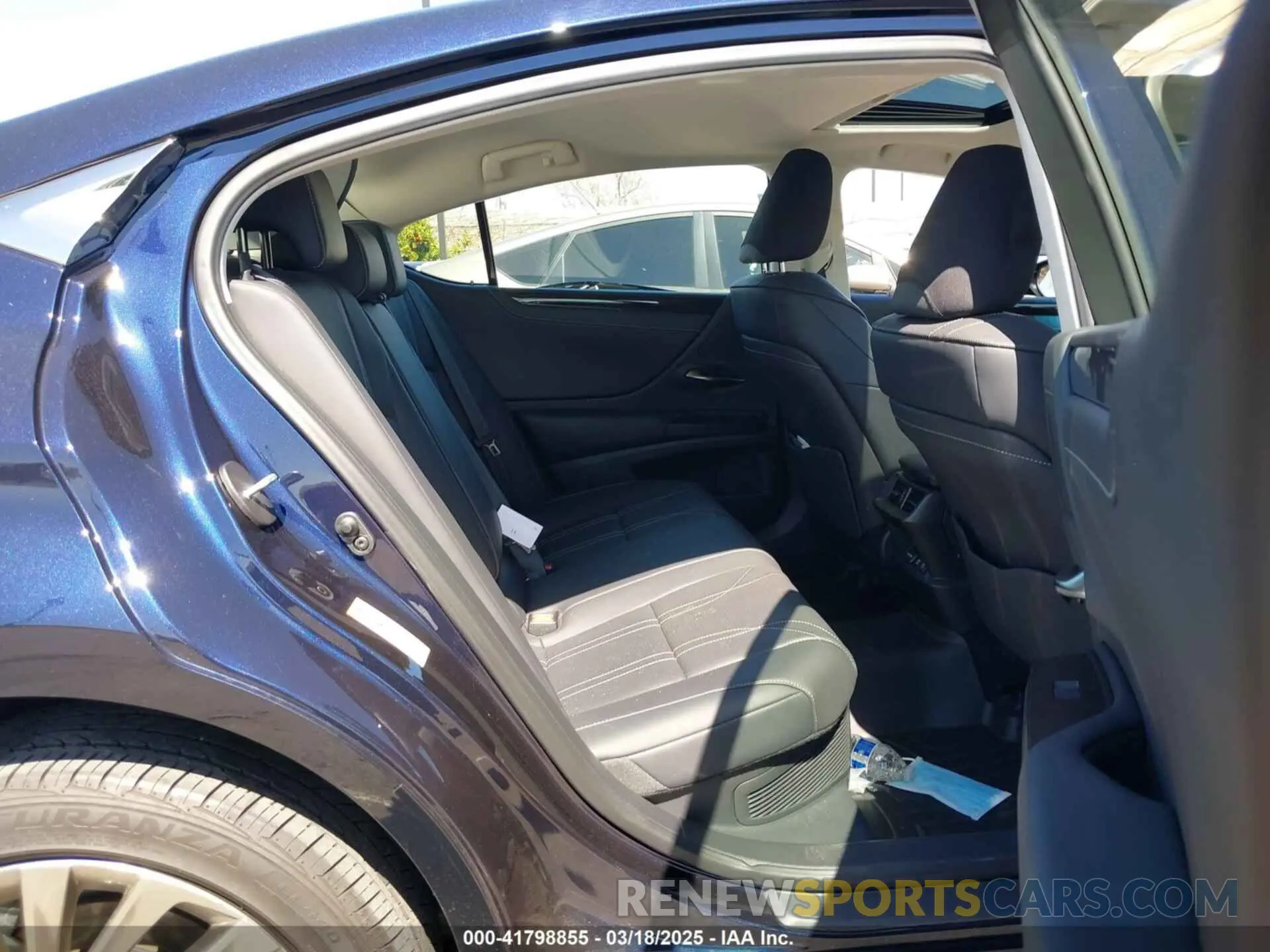 8 Photograph of a damaged car JTHB21B19K2041120 LEXUS ES 300H 2019