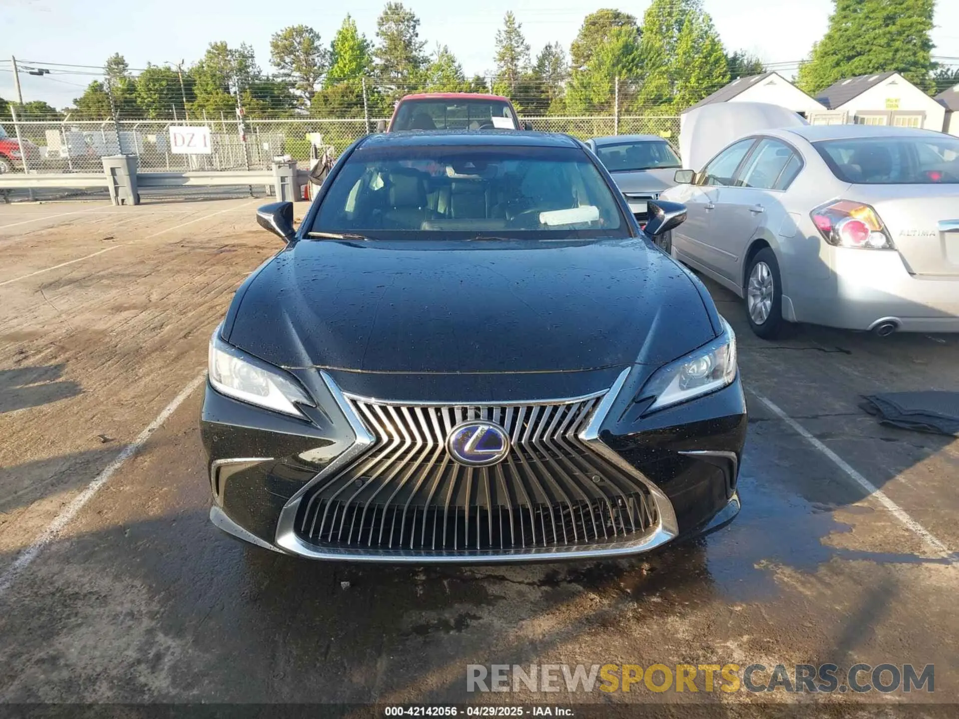 12 Photograph of a damaged car JTHB21B1XK2016825 LEXUS ES 300H 2019