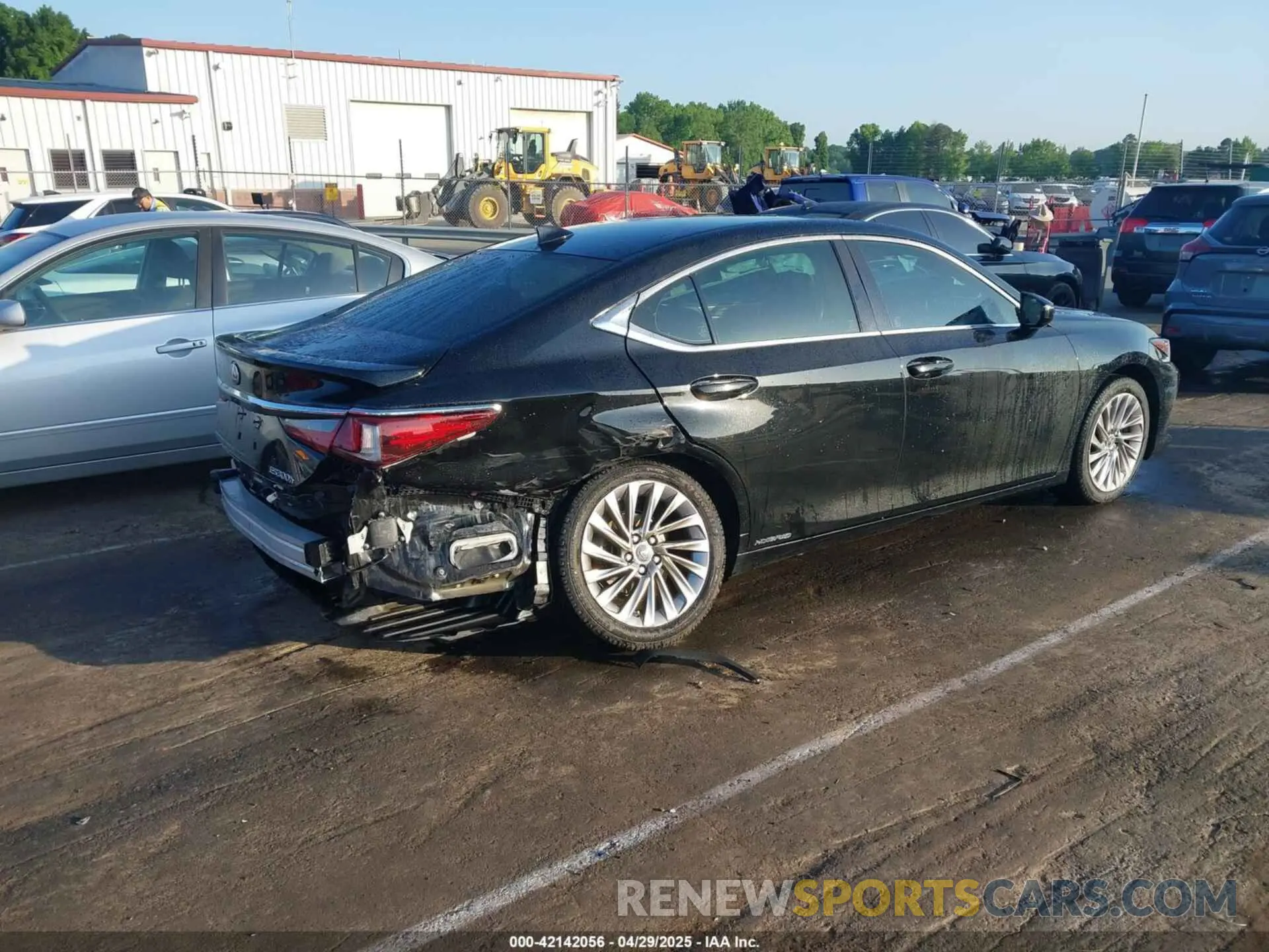 4 Photograph of a damaged car JTHB21B1XK2016825 LEXUS ES 300H 2019
