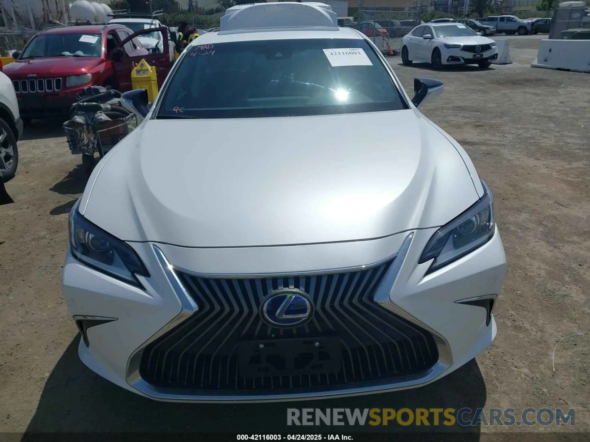 13 Photograph of a damaged car 58AD21B18LU004855 LEXUS ES 300H 2020