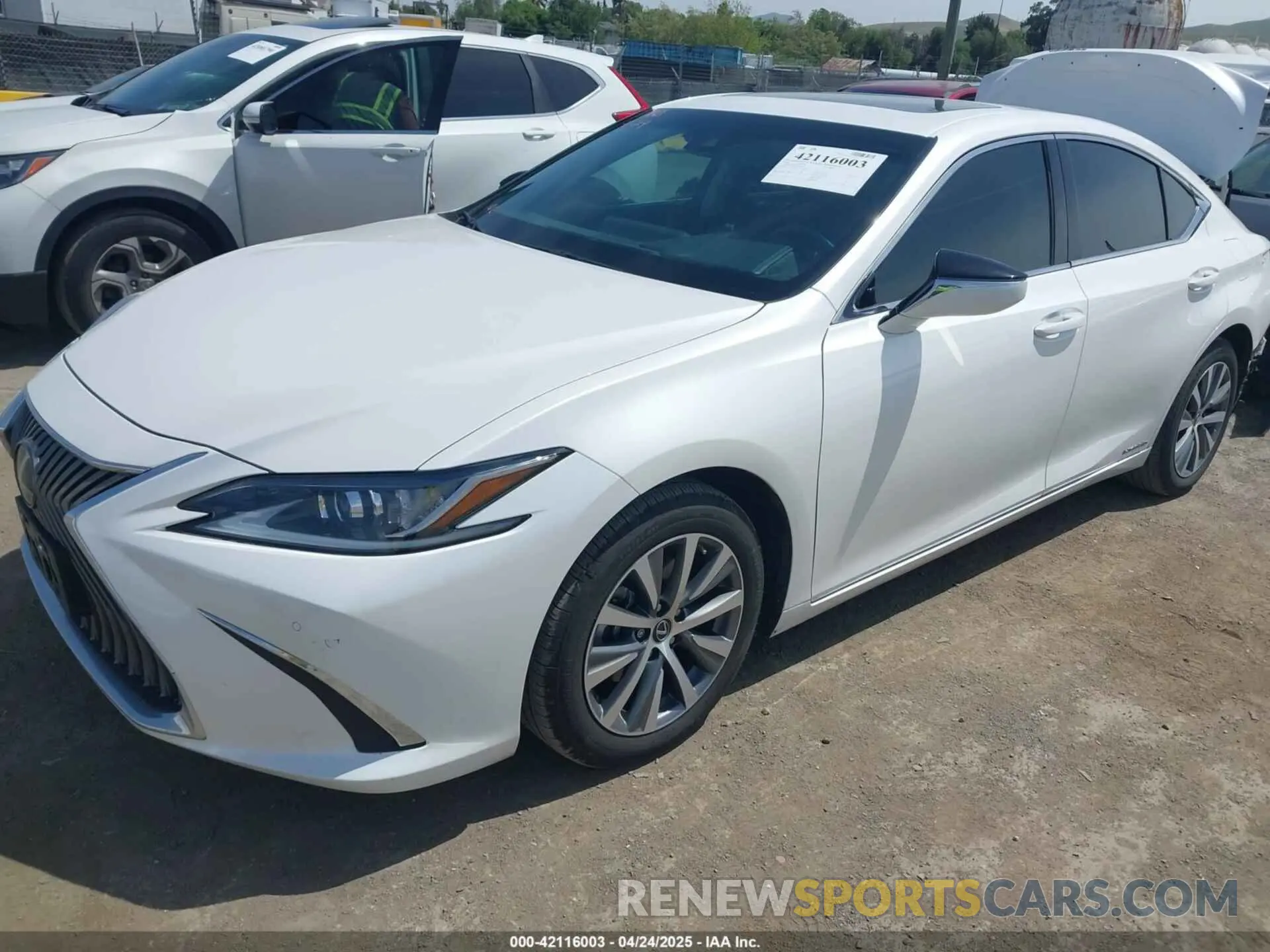 2 Photograph of a damaged car 58AD21B18LU004855 LEXUS ES 300H 2020
