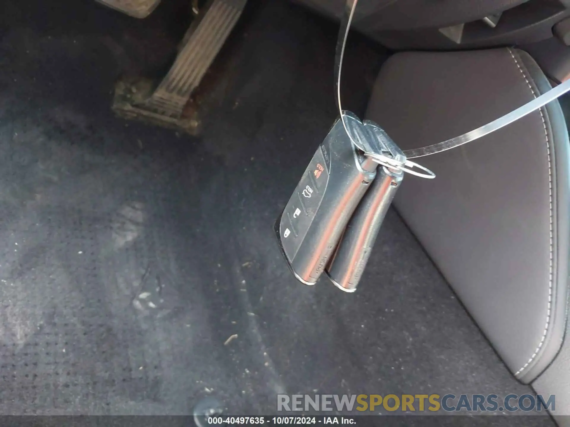 11 Photograph of a damaged car 58AE21B10LU011464 LEXUS ES 300H 2020