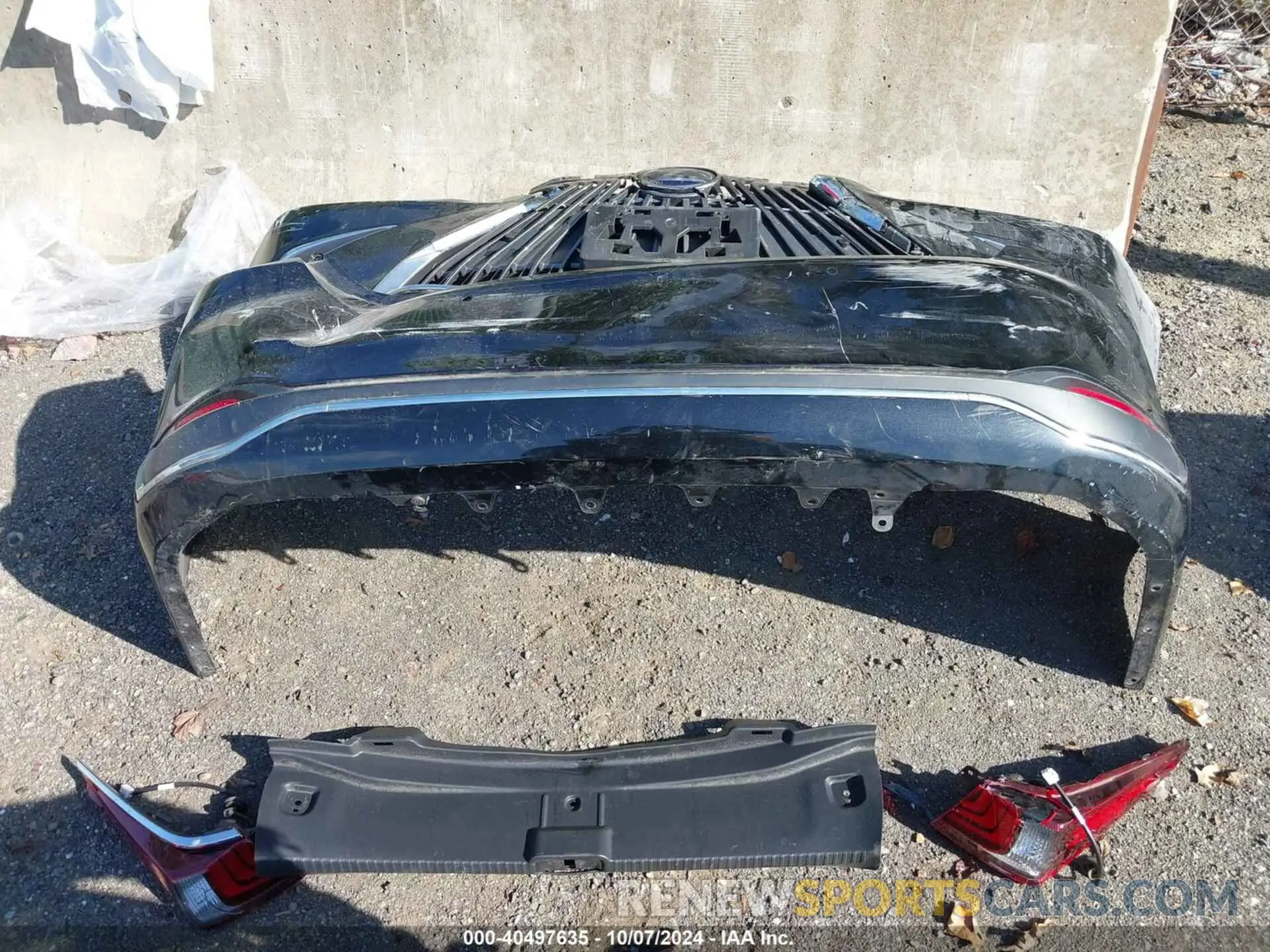 12 Photograph of a damaged car 58AE21B10LU011464 LEXUS ES 300H 2020