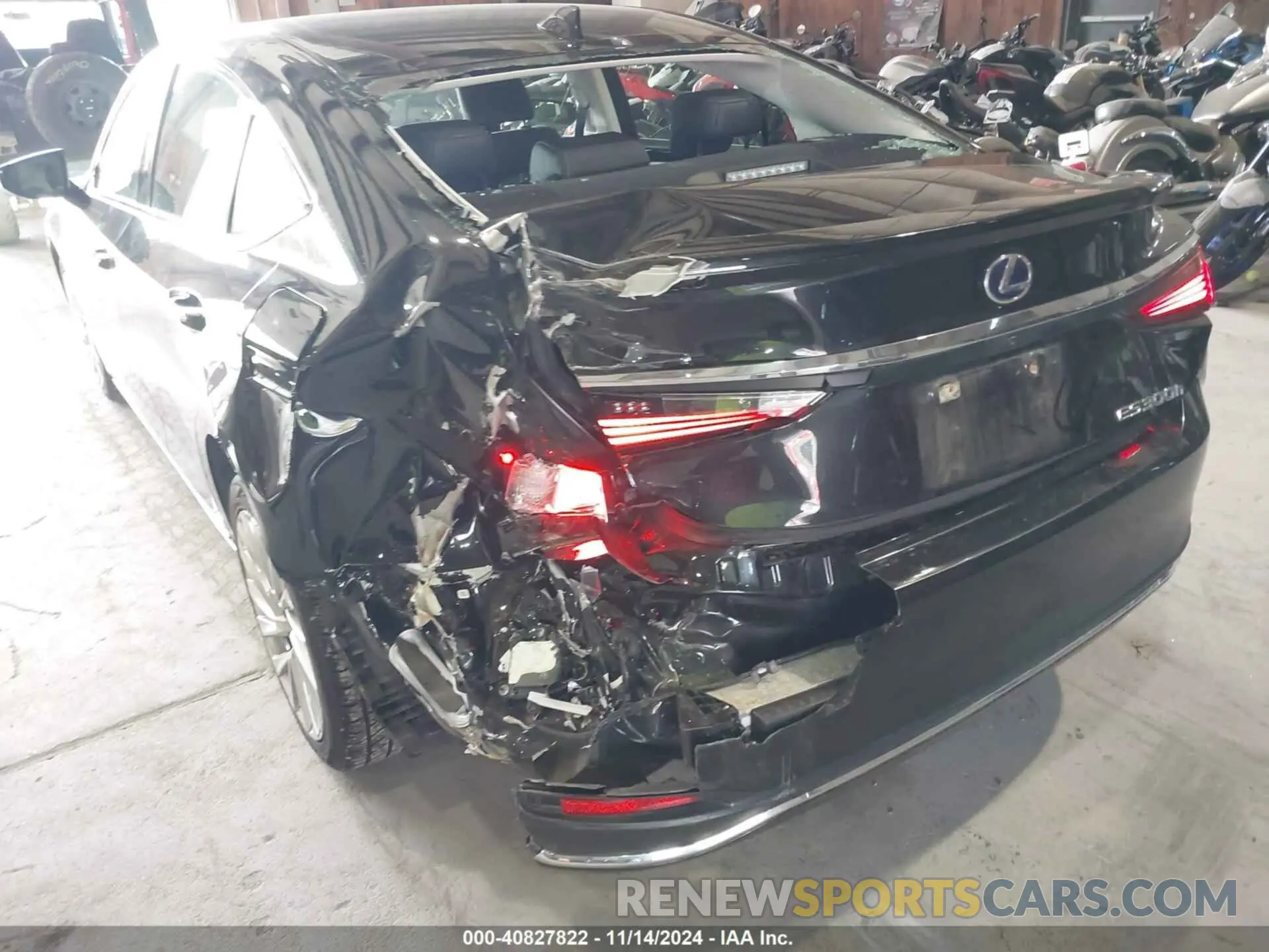 6 Photograph of a damaged car 58AE21B16LU005362 LEXUS ES 300H 2020