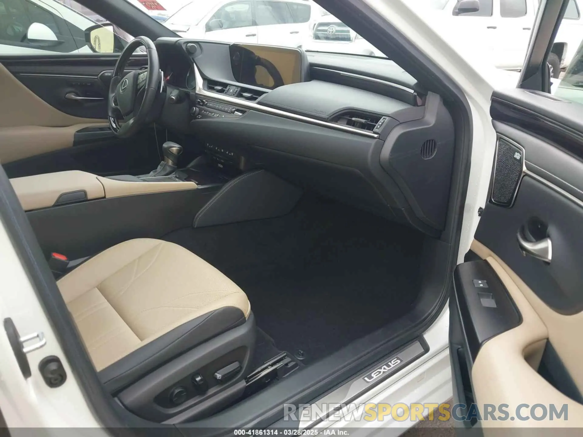 5 Photograph of a damaged car 58AF21B1XLU006244 LEXUS ES 300H 2020