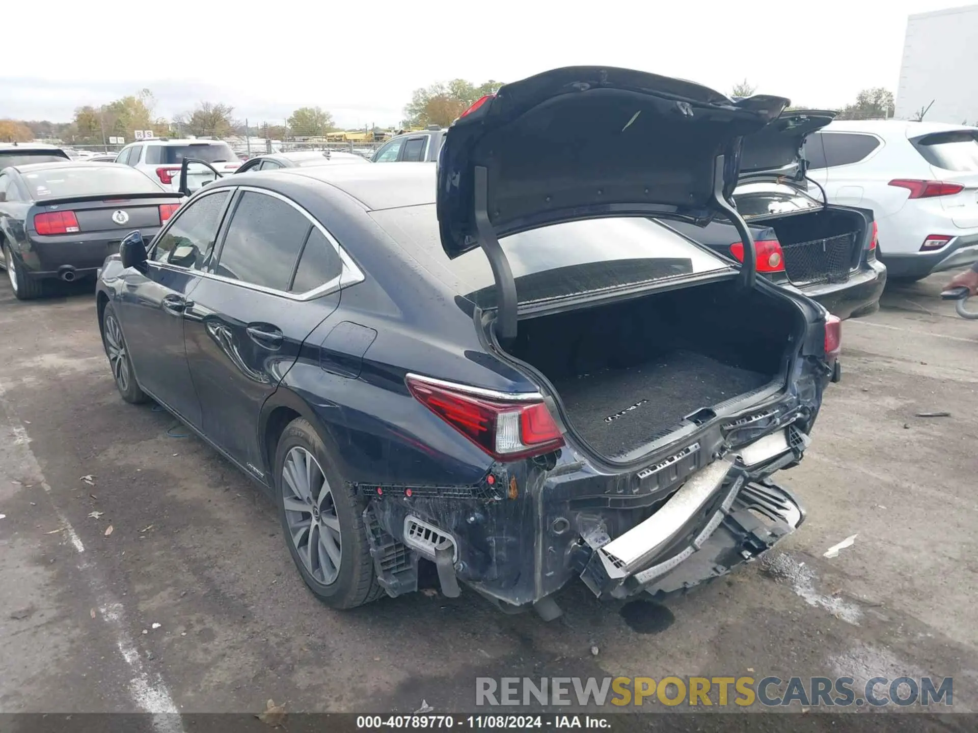 3 Photograph of a damaged car 58ACA1C10MU010129 LEXUS ES 300H 2021