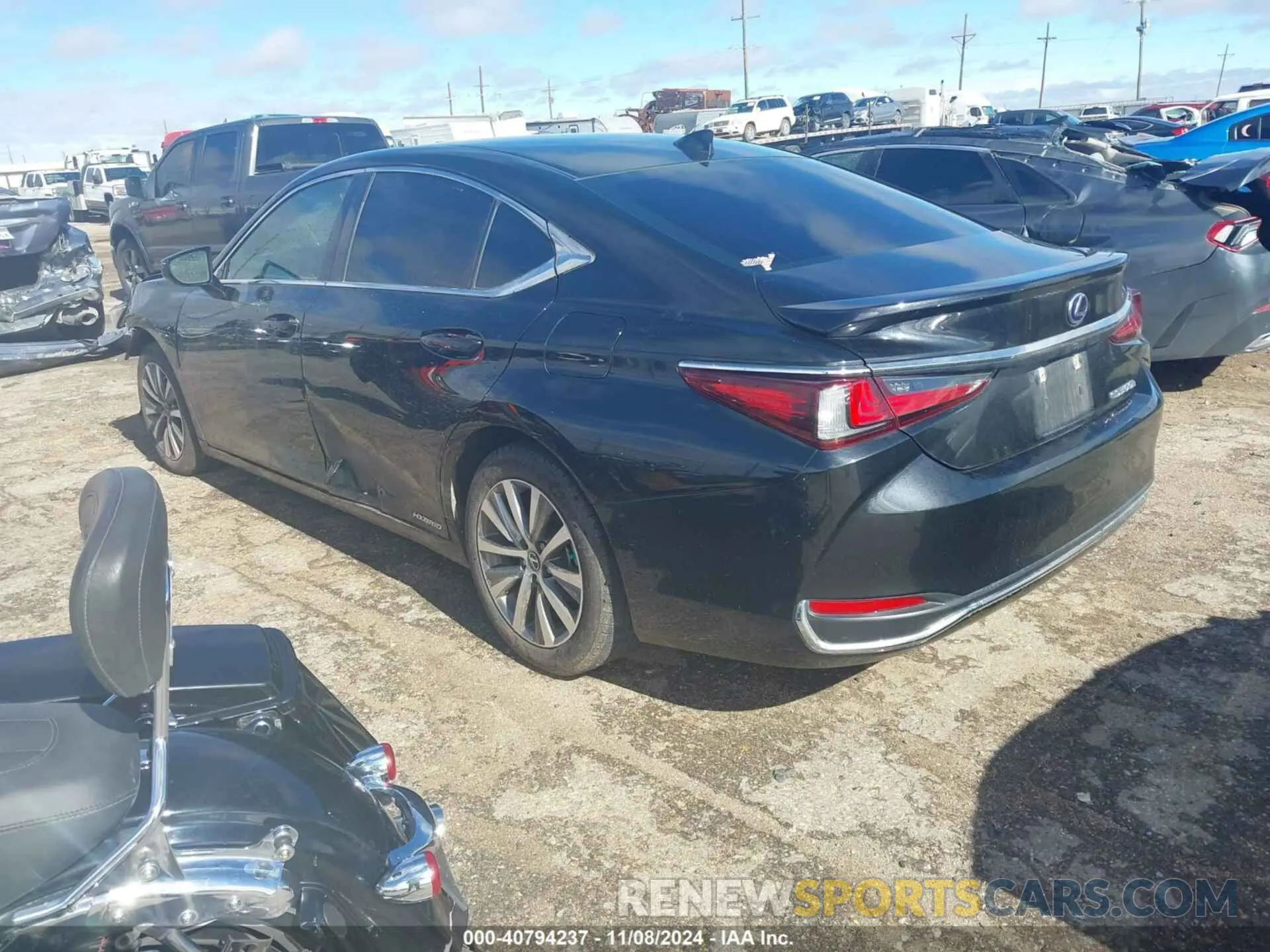 3 Photograph of a damaged car 58ACA1C1XMU005083 LEXUS ES 300H 2021