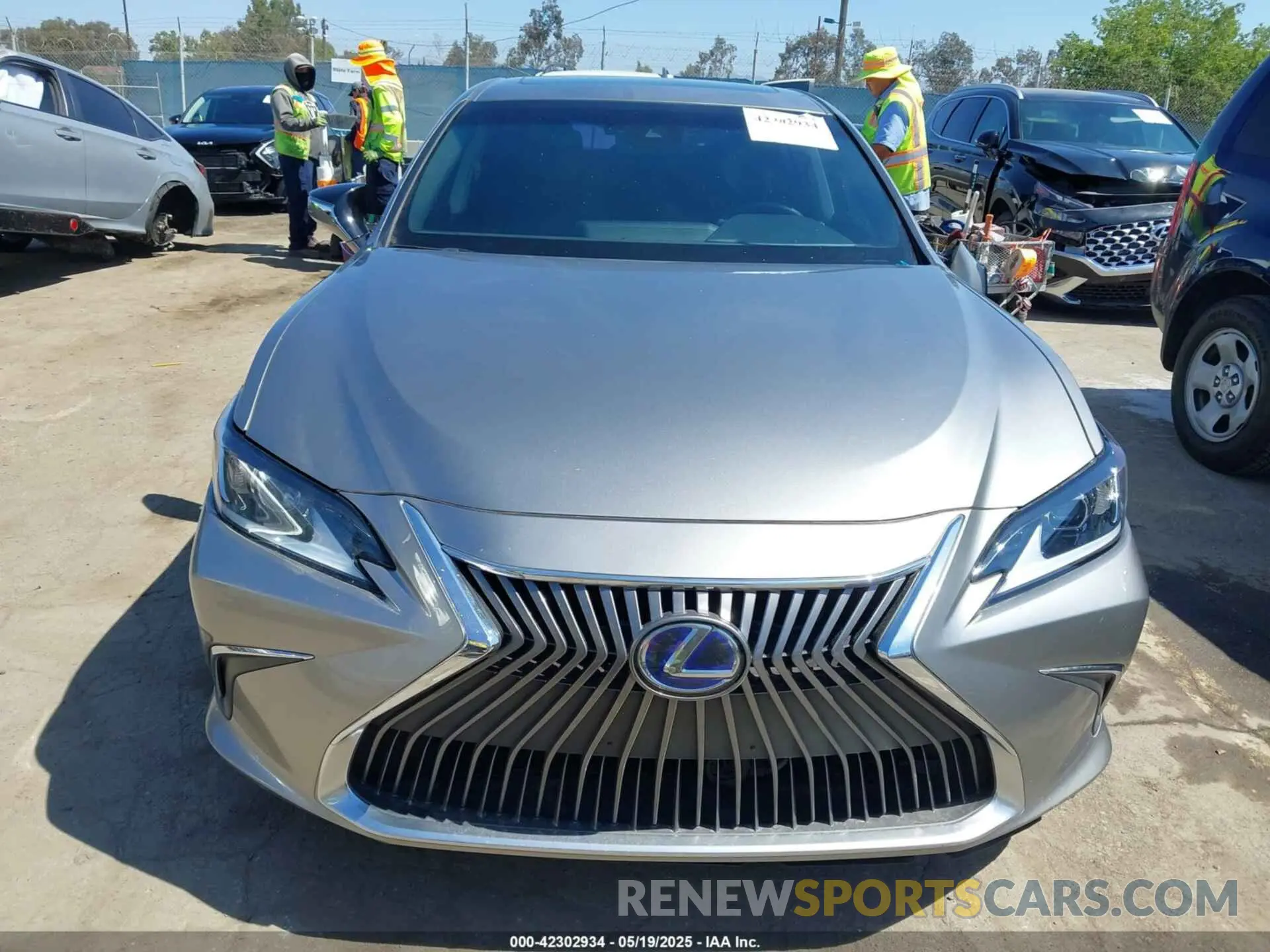 12 Photograph of a damaged car 58ACA1C1XMU007576 LEXUS ES 300H 2021