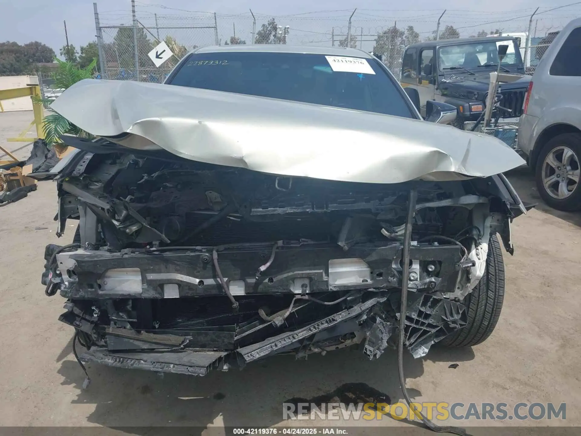 12 Photograph of a damaged car 58ADA1C13MU006581 LEXUS ES 300H 2021
