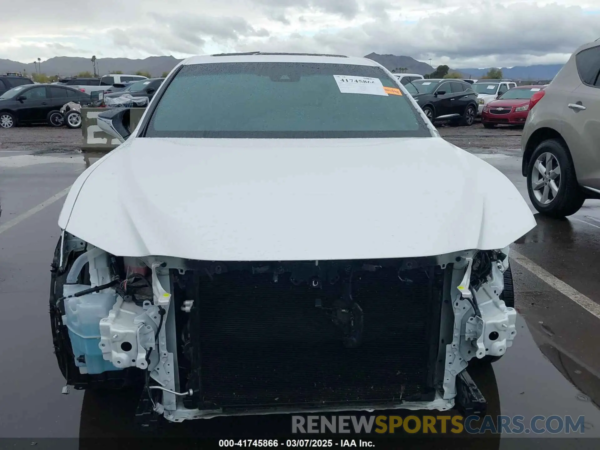6 Photograph of a damaged car 58ADA1C11NU021128 LEXUS ES 300H 2022