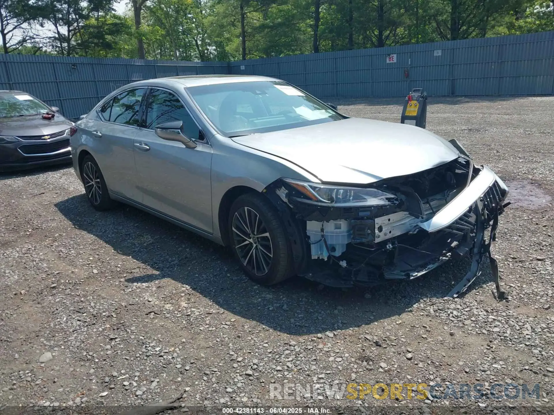 1 Photograph of a damaged car 58ADA1C13NU017386 LEXUS ES 300H 2022