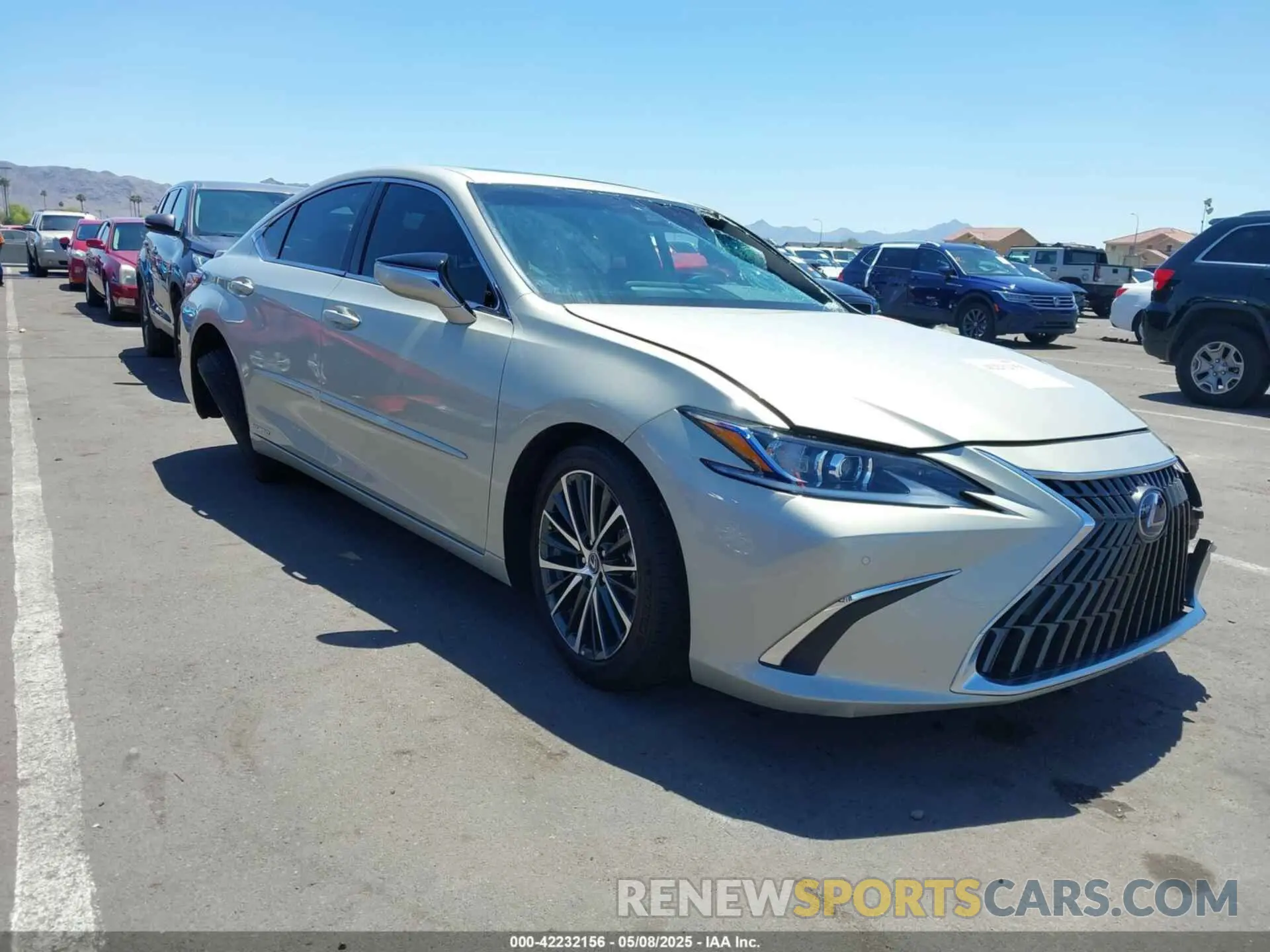 1 Photograph of a damaged car 58ADA1C13NU019137 LEXUS ES 300H 2022