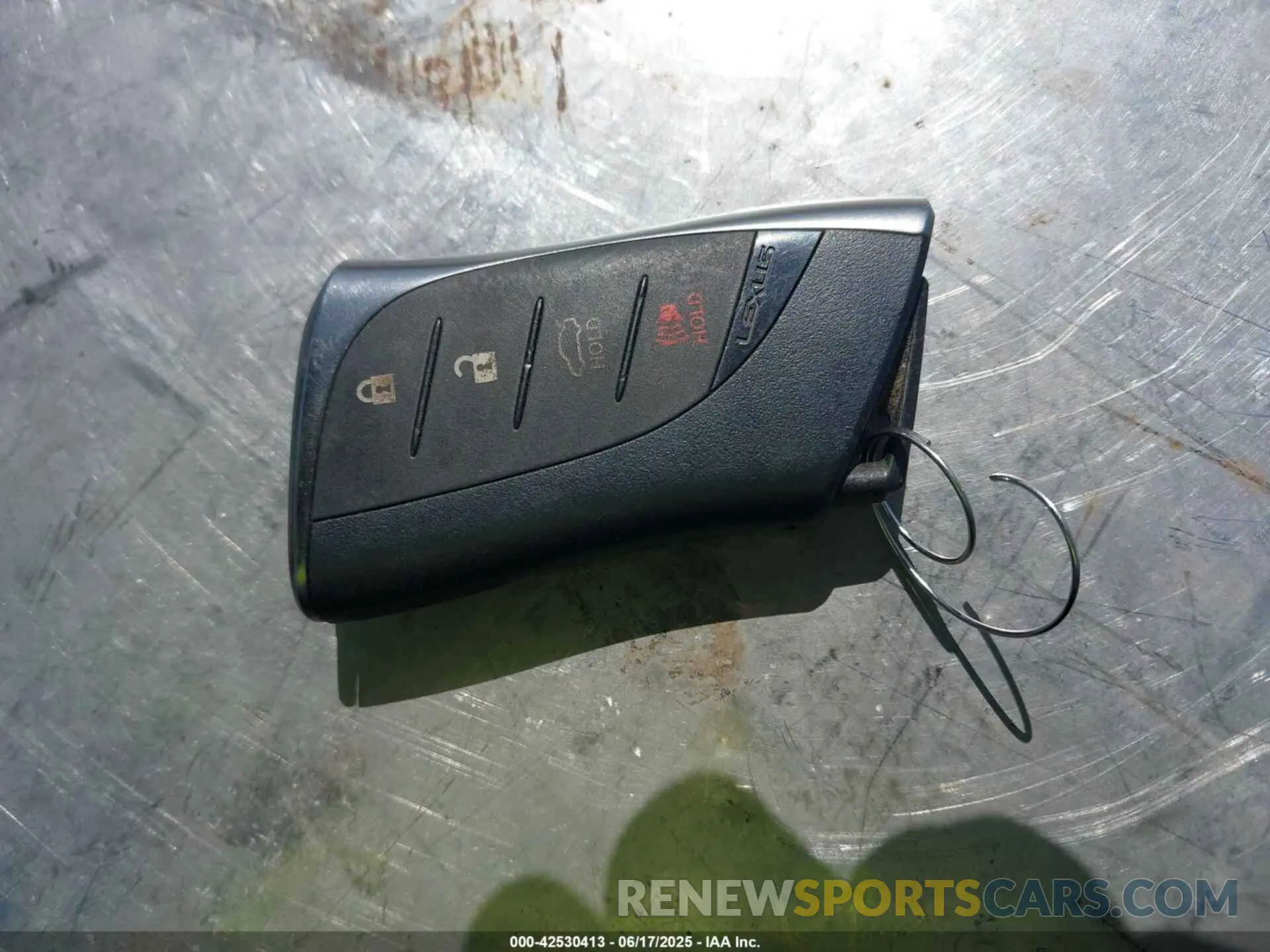 11 Photograph of a damaged car 58ADA1C17NU017942 LEXUS ES 300H 2022