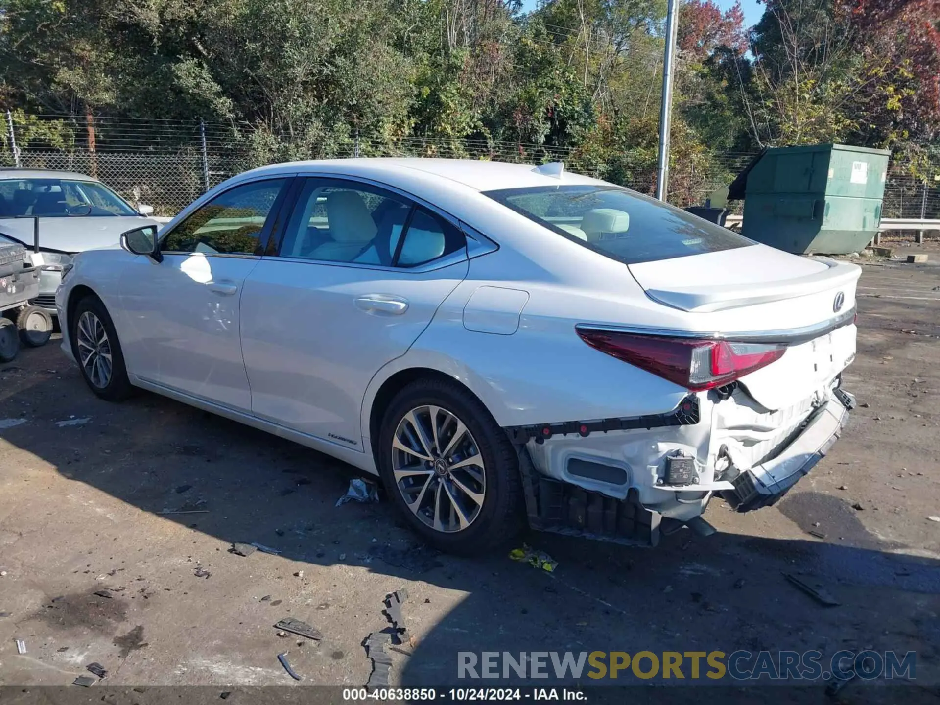 3 Photograph of a damaged car 58ADA1C1XNU017546 LEXUS ES 300H 2022