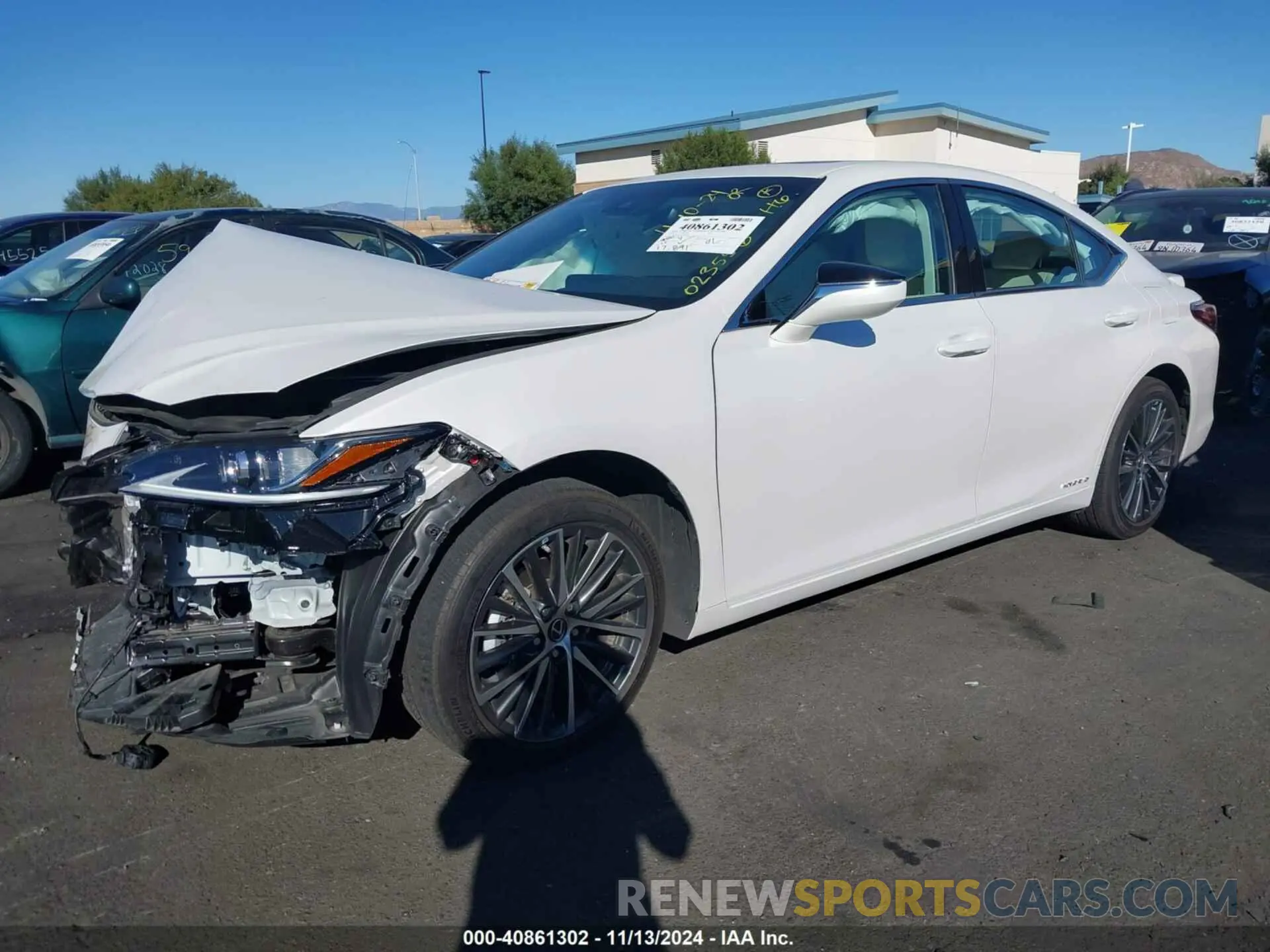 2 Photograph of a damaged car 58ADA1C1XNU023556 LEXUS ES 300H 2022