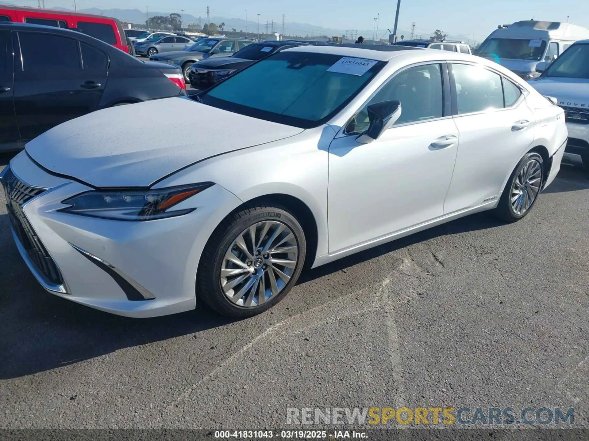 2 Photograph of a damaged car 58AEA1C14NU021371 LEXUS ES 300H 2022