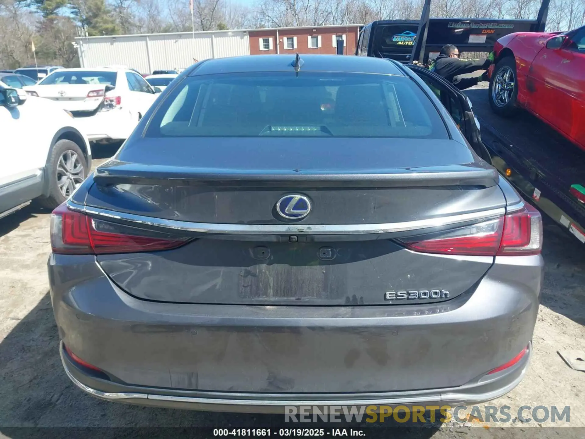 16 Photograph of a damaged car 58AFA1C19NU021791 LEXUS ES 300H 2022