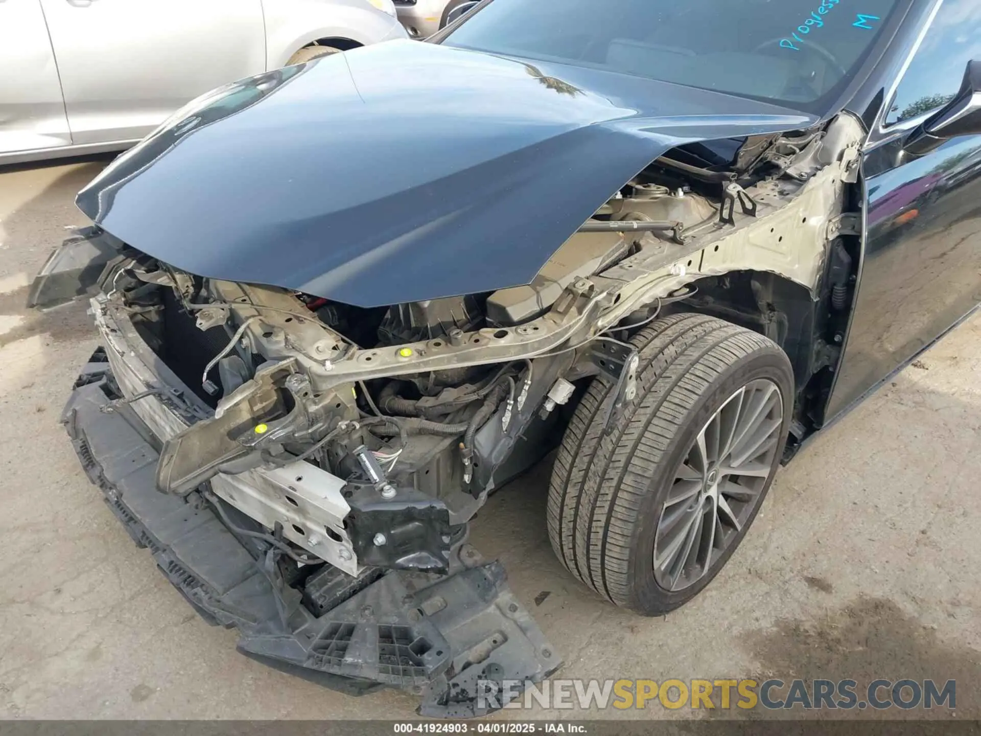 6 Photograph of a damaged car 58ADA1C10PU026937 LEXUS ES 300H 2023