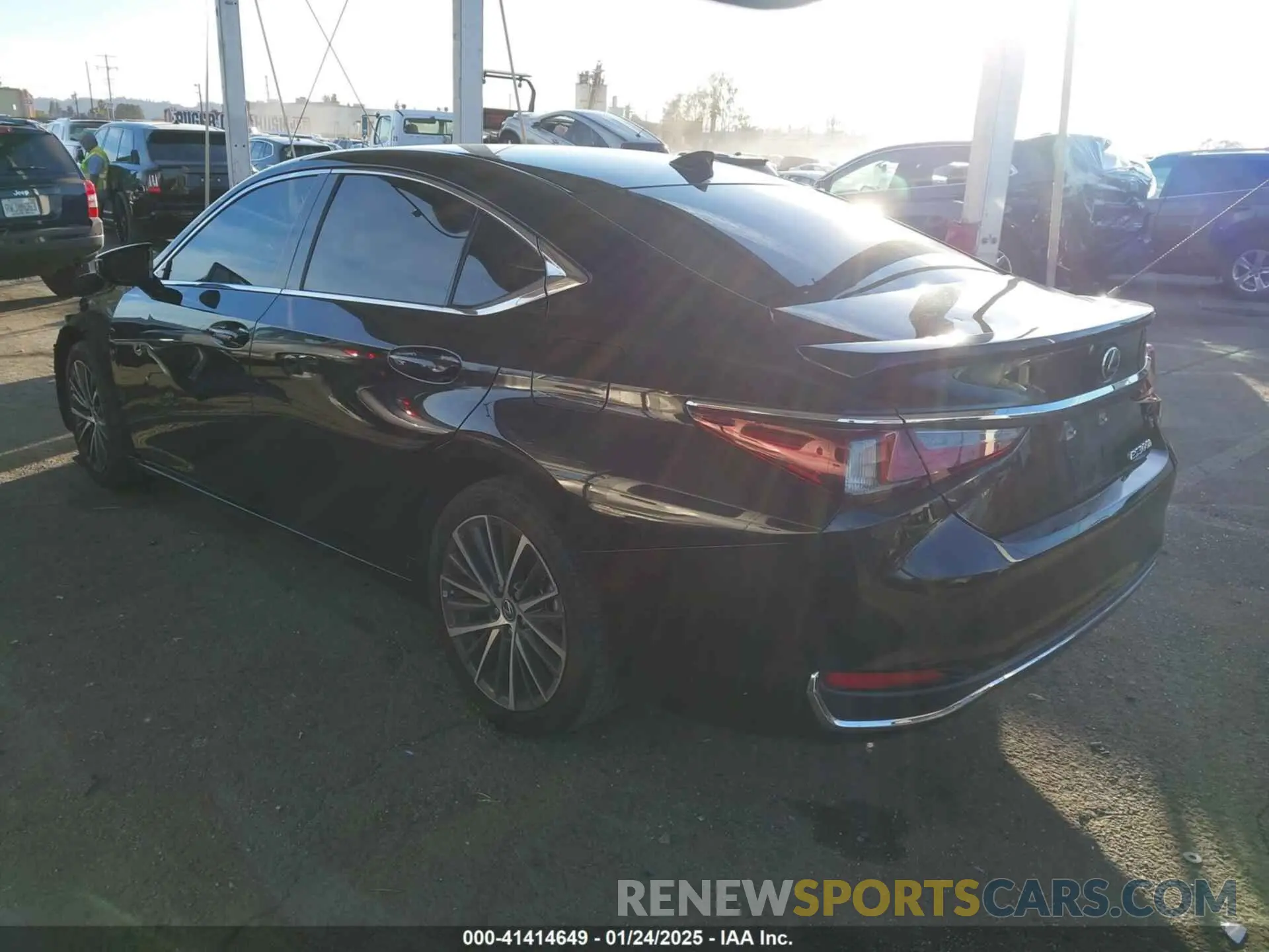 3 Photograph of a damaged car 58ADA1C13PU033123 LEXUS ES 300H 2023
