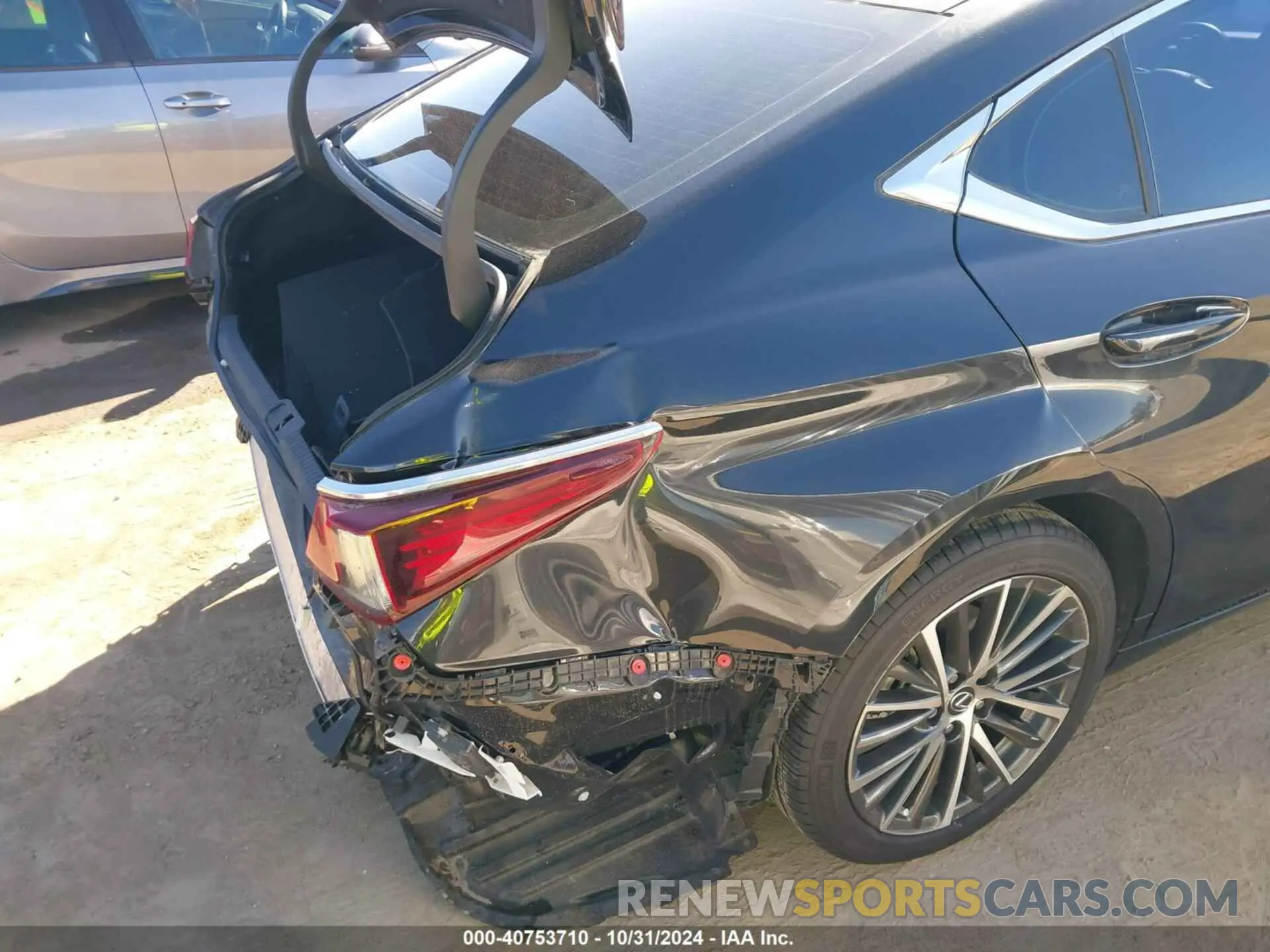 17 Photograph of a damaged car 58ADA1C15PU034435 LEXUS ES 300H 2023