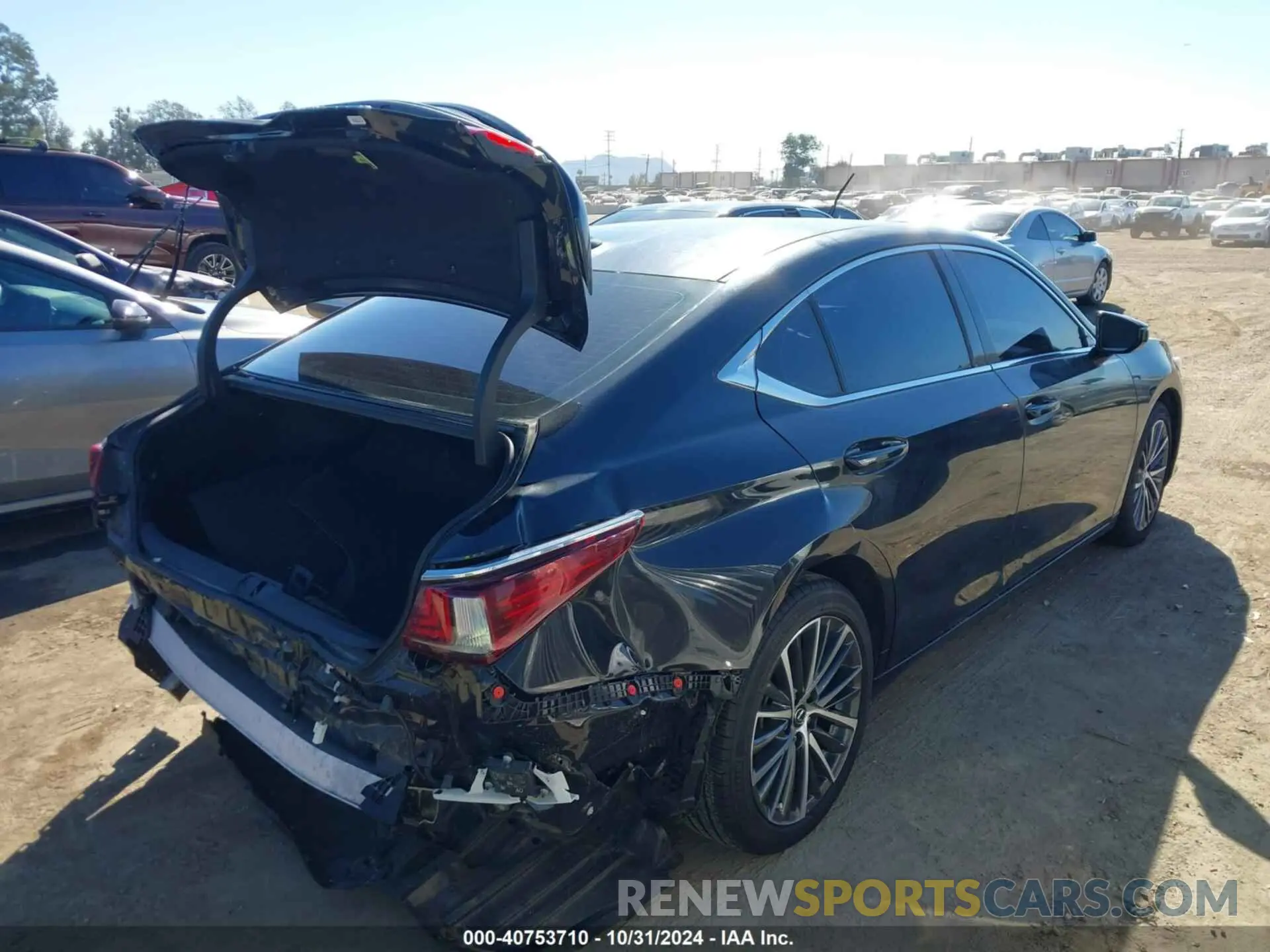 4 Photograph of a damaged car 58ADA1C15PU034435 LEXUS ES 300H 2023