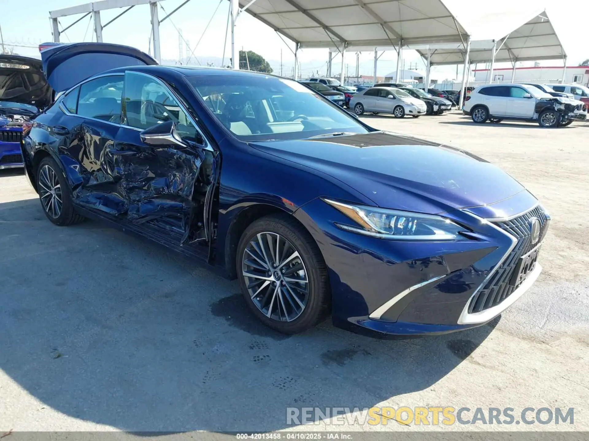 1 Photograph of a damaged car 58ADA1C19PU027018 LEXUS ES 300H 2023